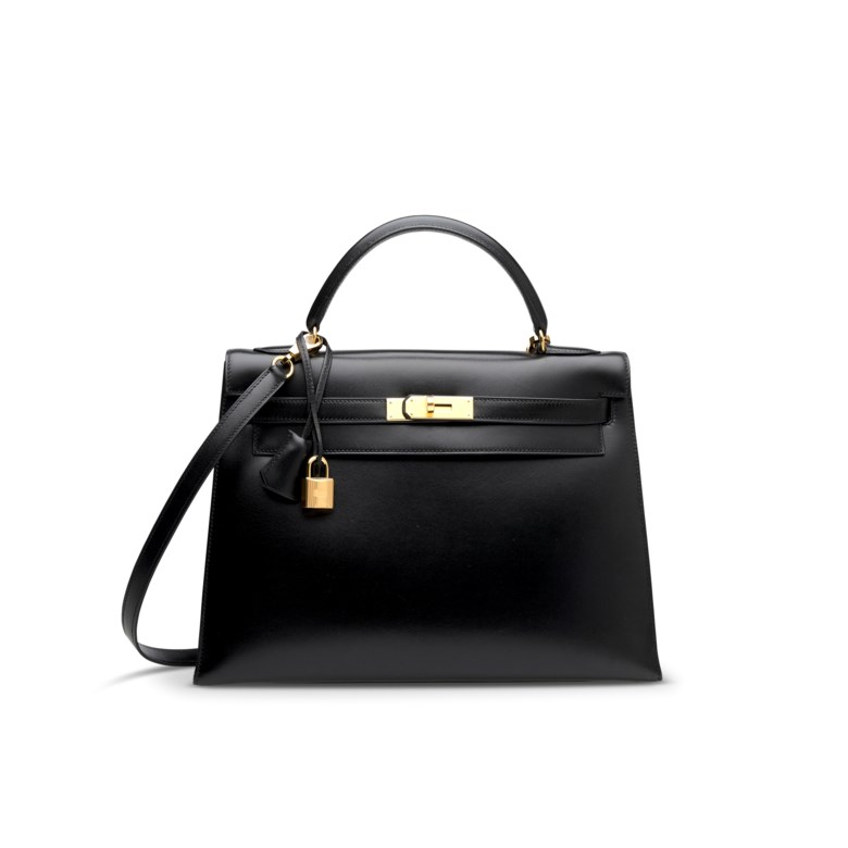 A black calf box leather Sellier Kelly 32 with gold hardware, Hermès, 1996. Estimate HK$50,000-70,000. Offered in Handbags Online The Power of Colour from 1-14 September 2022 at Christie’s in Hong Kong