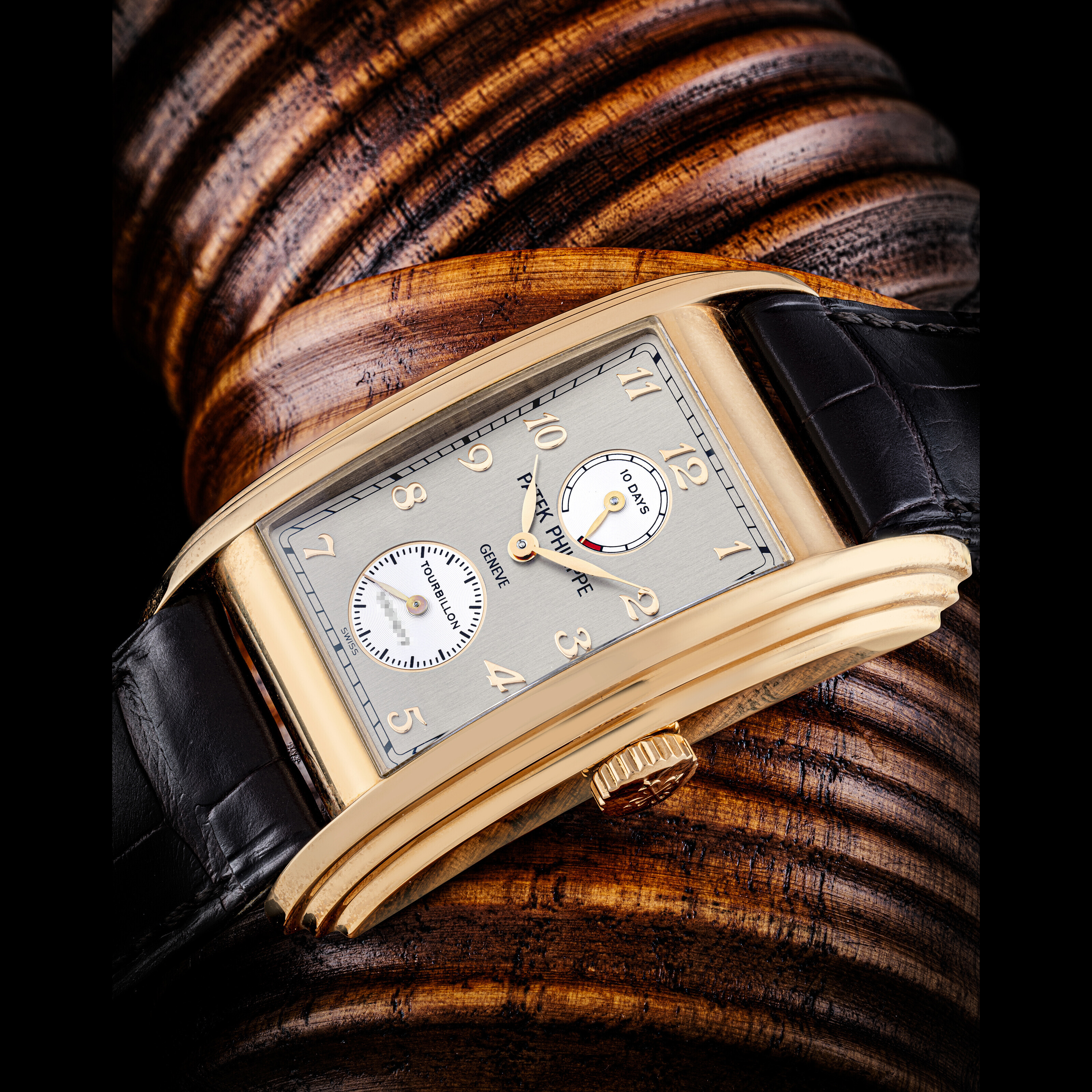 PATEK PHILIPPE. AN 18K WHITE GOLD PERPETUAL CALENDAR CHRONOGRAPH