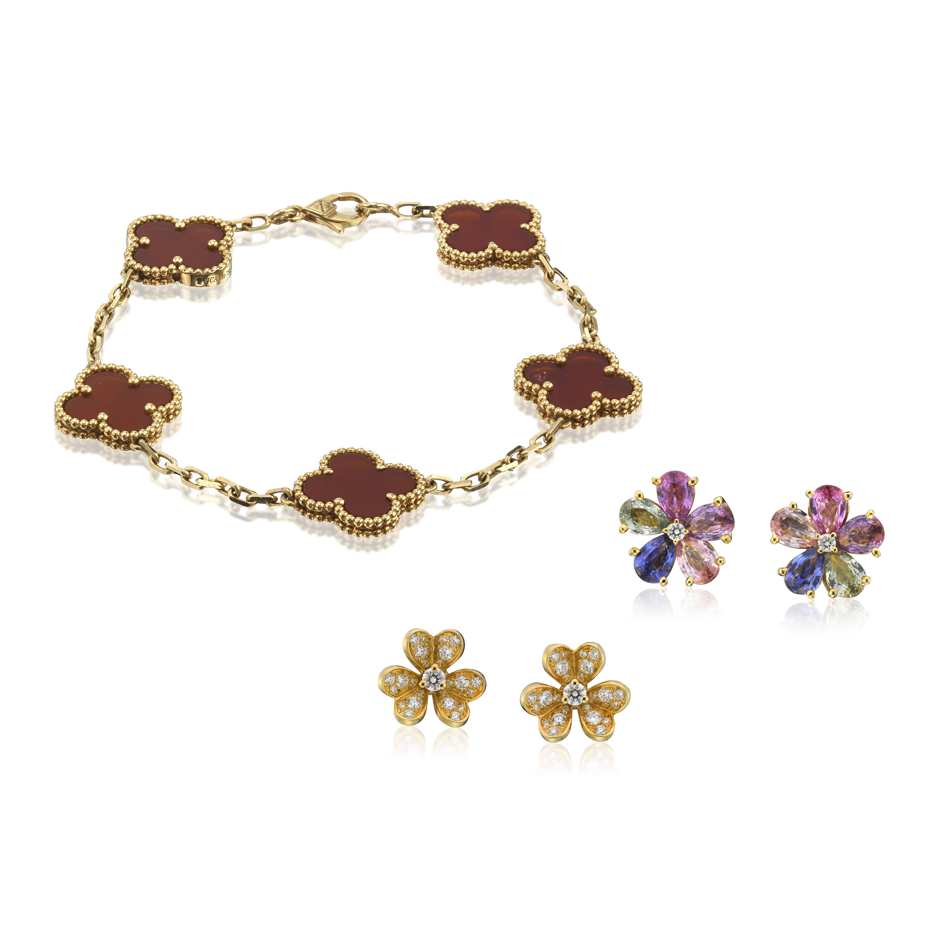 VAN CLEEF & ARPELS CARNELIAN 'VINTAGE ALHAMBRA' BRACELET AND 'FRIVOLE' DIAMOND EARRINGS