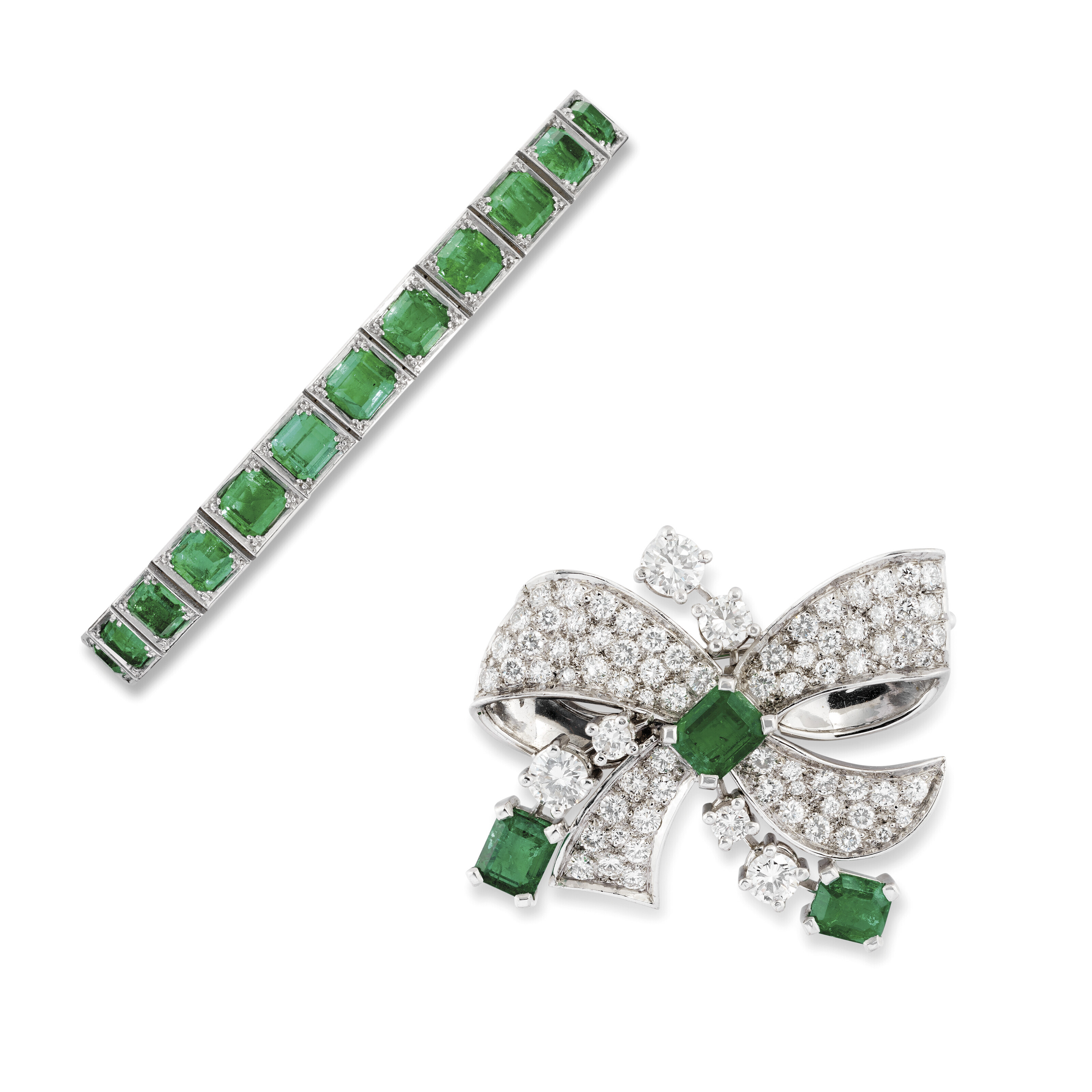 SENZA RISERVA| SET BRACCIALE E SPILLA IN SMERALDI E DIAMANTI, | Christie’s