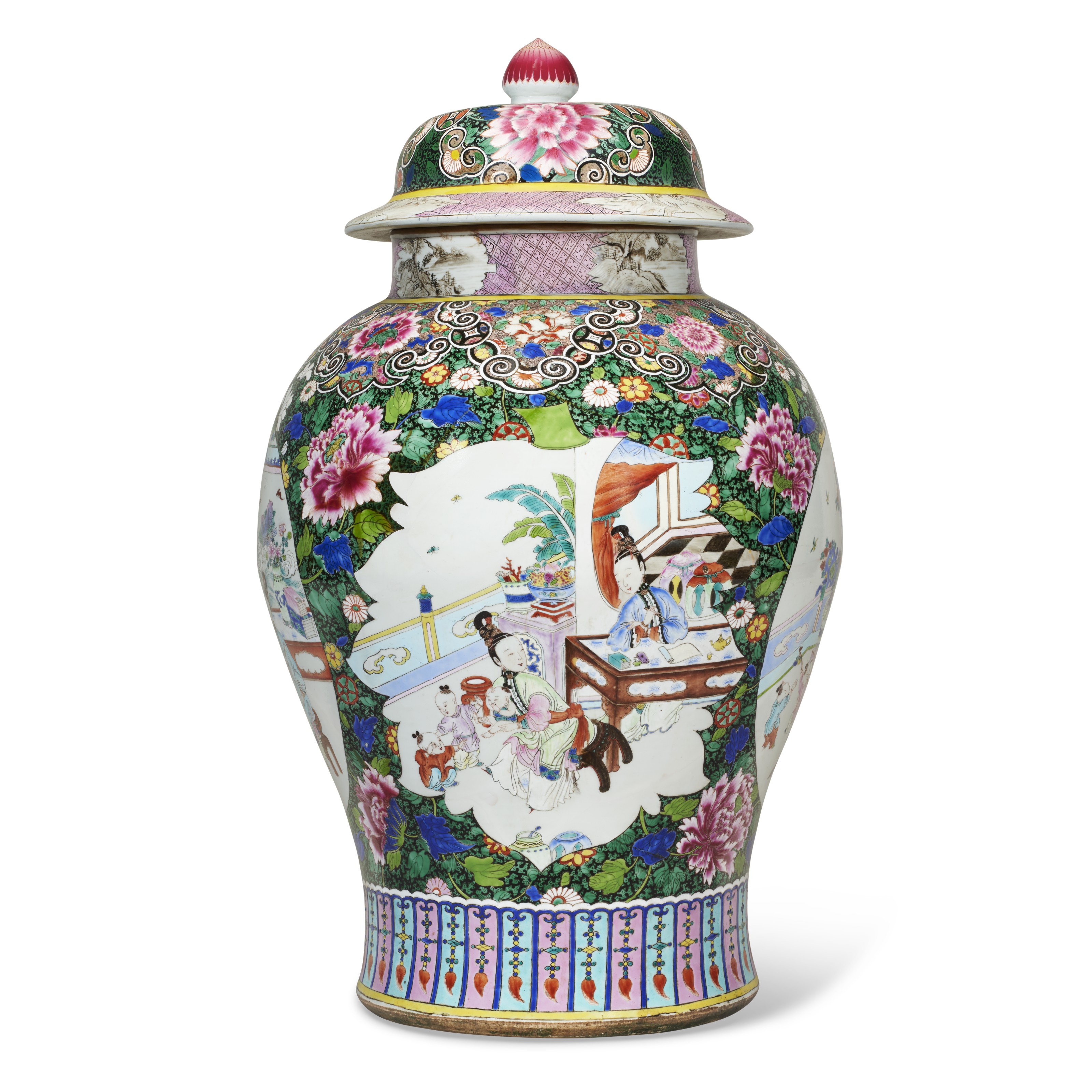 A LARGE CHINESE EXPORT PORCELAIN FAMILLE ROSE JAR AND A COVER, THE
