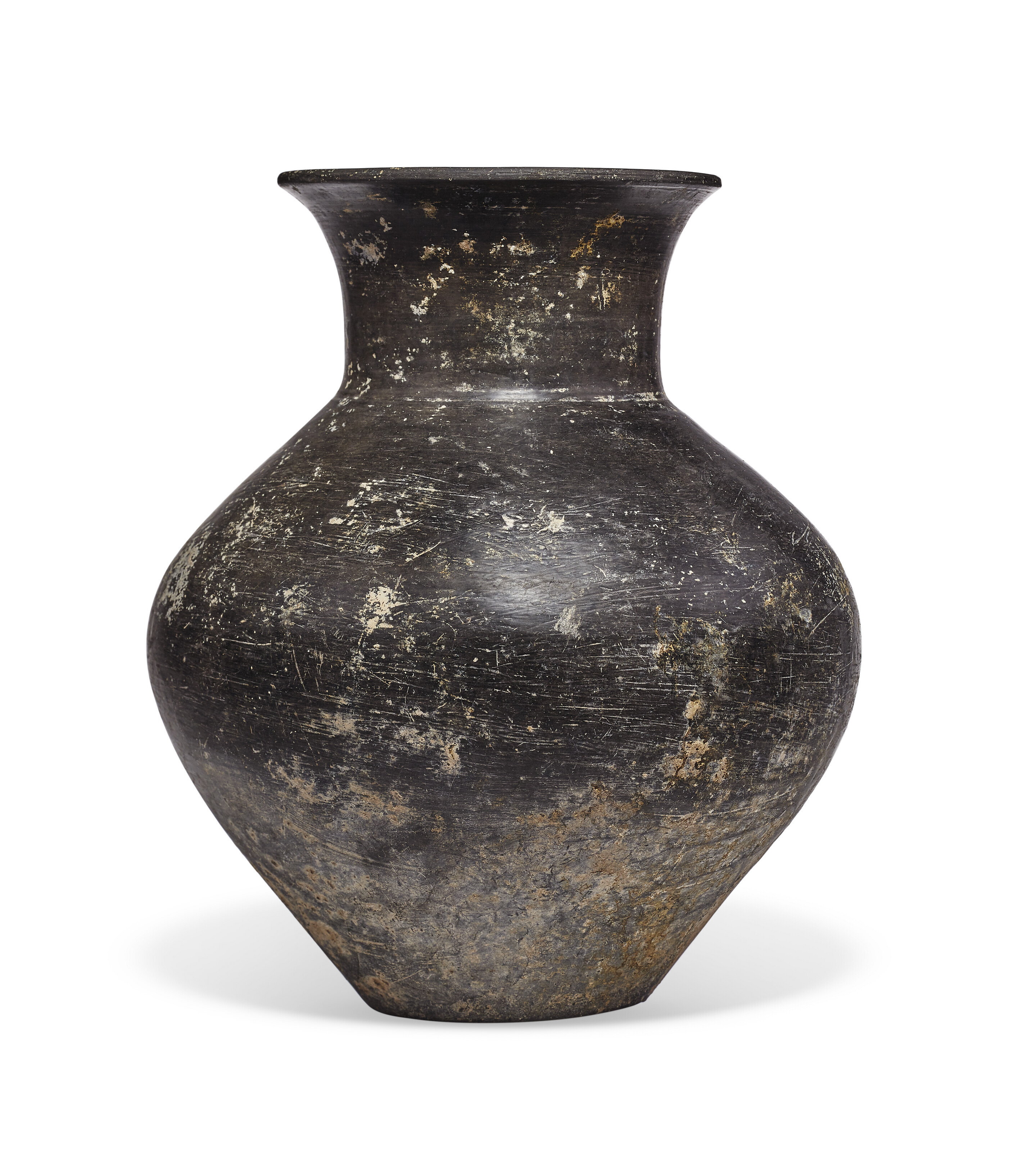 A BURNISHED BLACK POTTERY JAR, CHINA, NEOLITHIC PERIOD, DAWENKOU