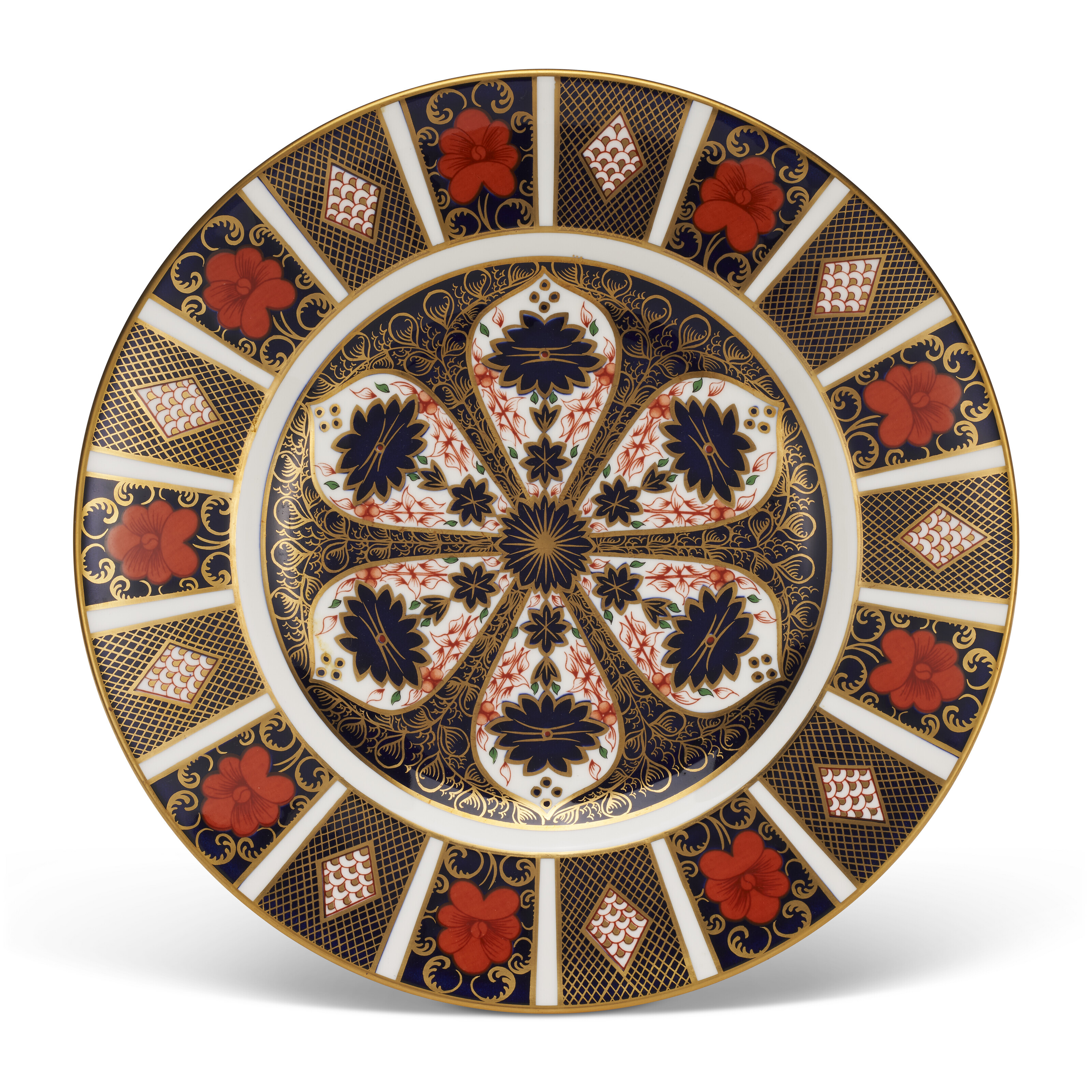 AN ASSEMBLED ROYAL CROWN DERBY PORCELAIN IMARI PART DINNER SERVICE