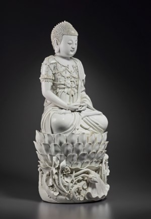 A RARE DEHUA FIGURE OF BUDDHA, LATE QING DYNASTYREPUBLIC PERIOD