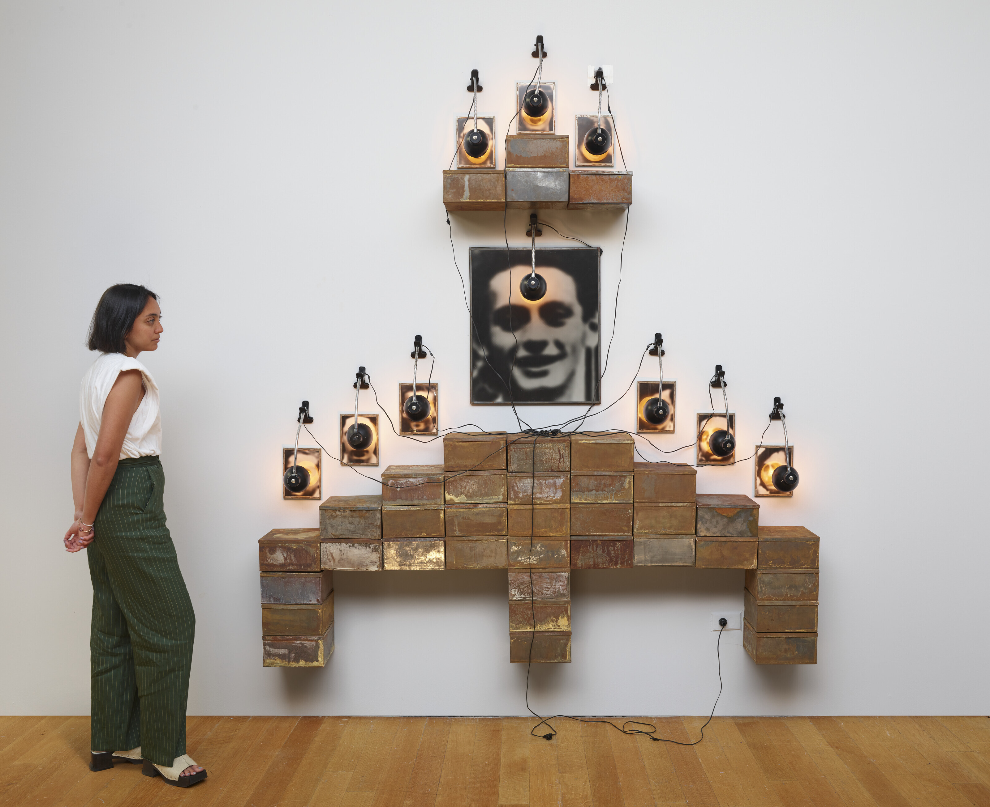 1998年発行美品ChristianBoltanskiアート新聞Agnès b. 2024福袋】 1998年発行美品ChristianBoltanskiアート新聞Agnès b. 1998