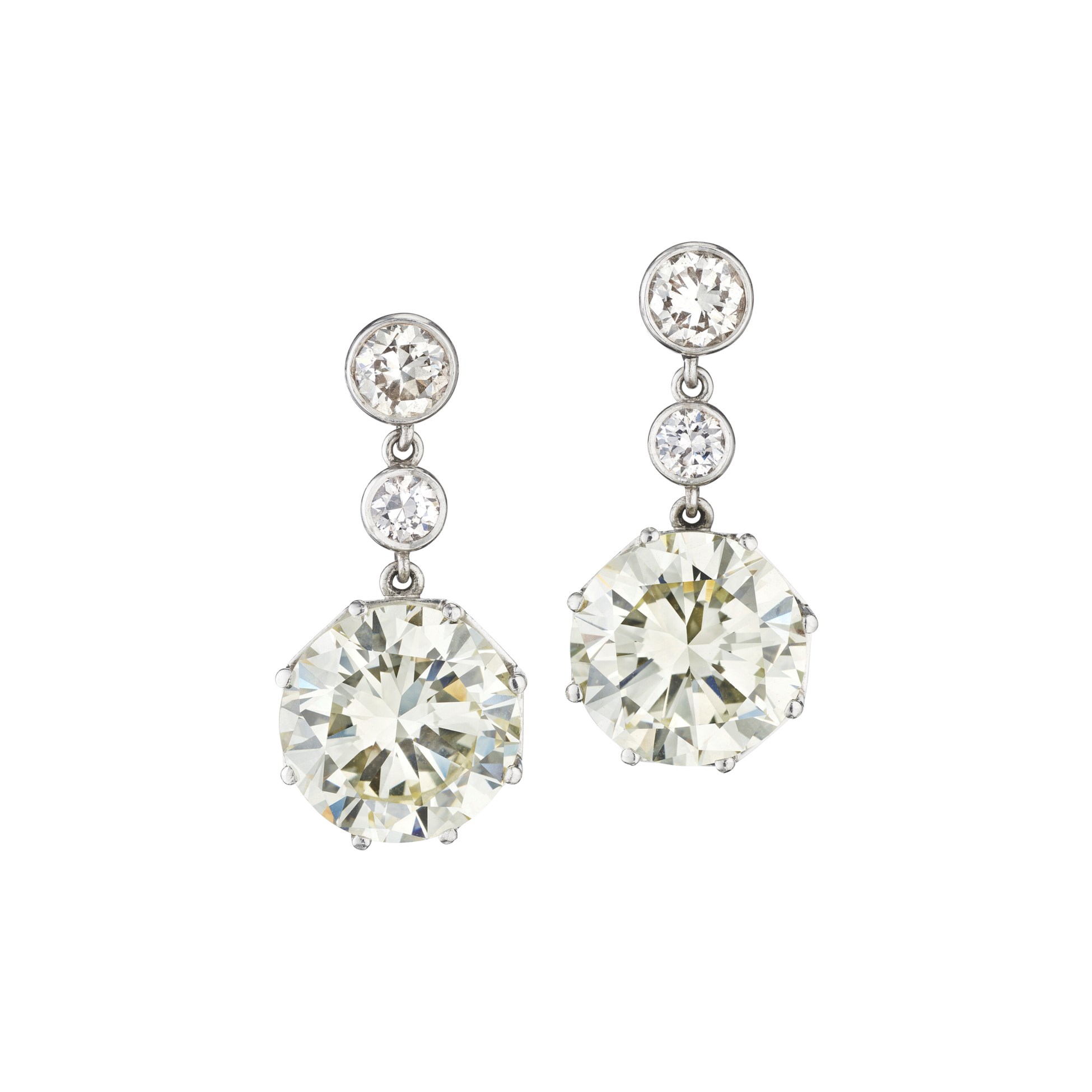 DIAMOND EARRINGS Christie's