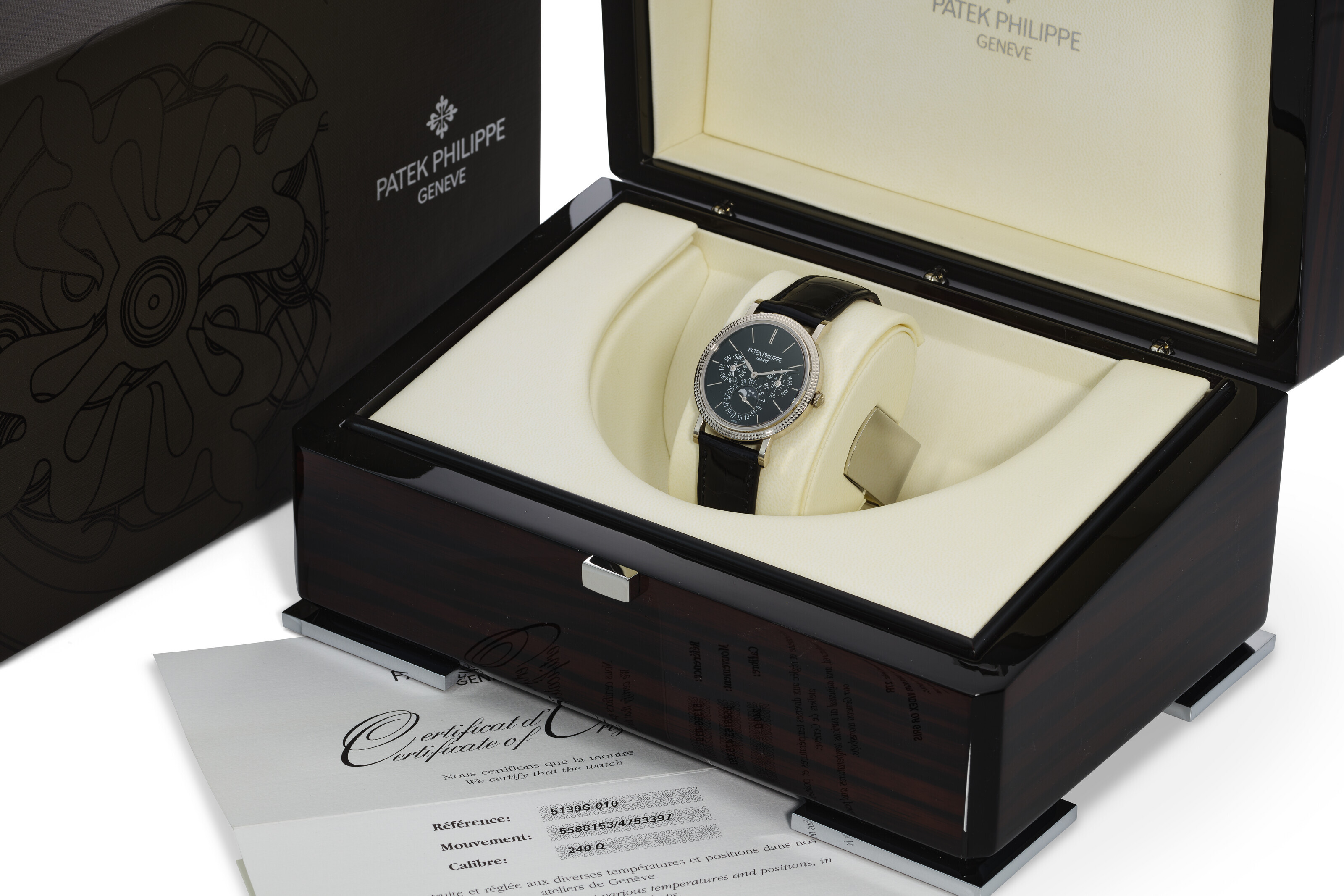 PATEK PHILIPPE REF. 5139G 010 AN 18K WHITE GOLD PERPETUAL