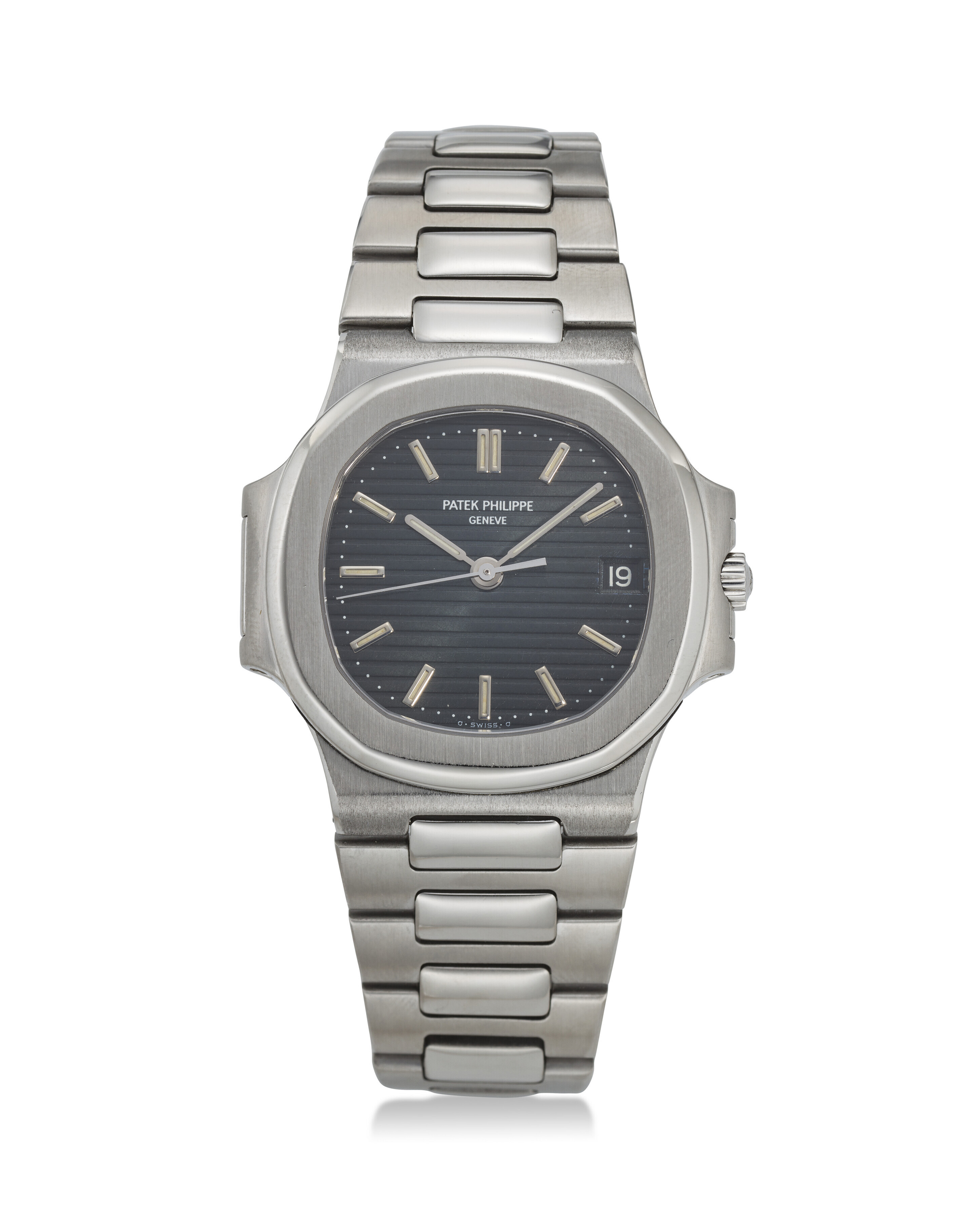 Nautilus ref 3800 clearance