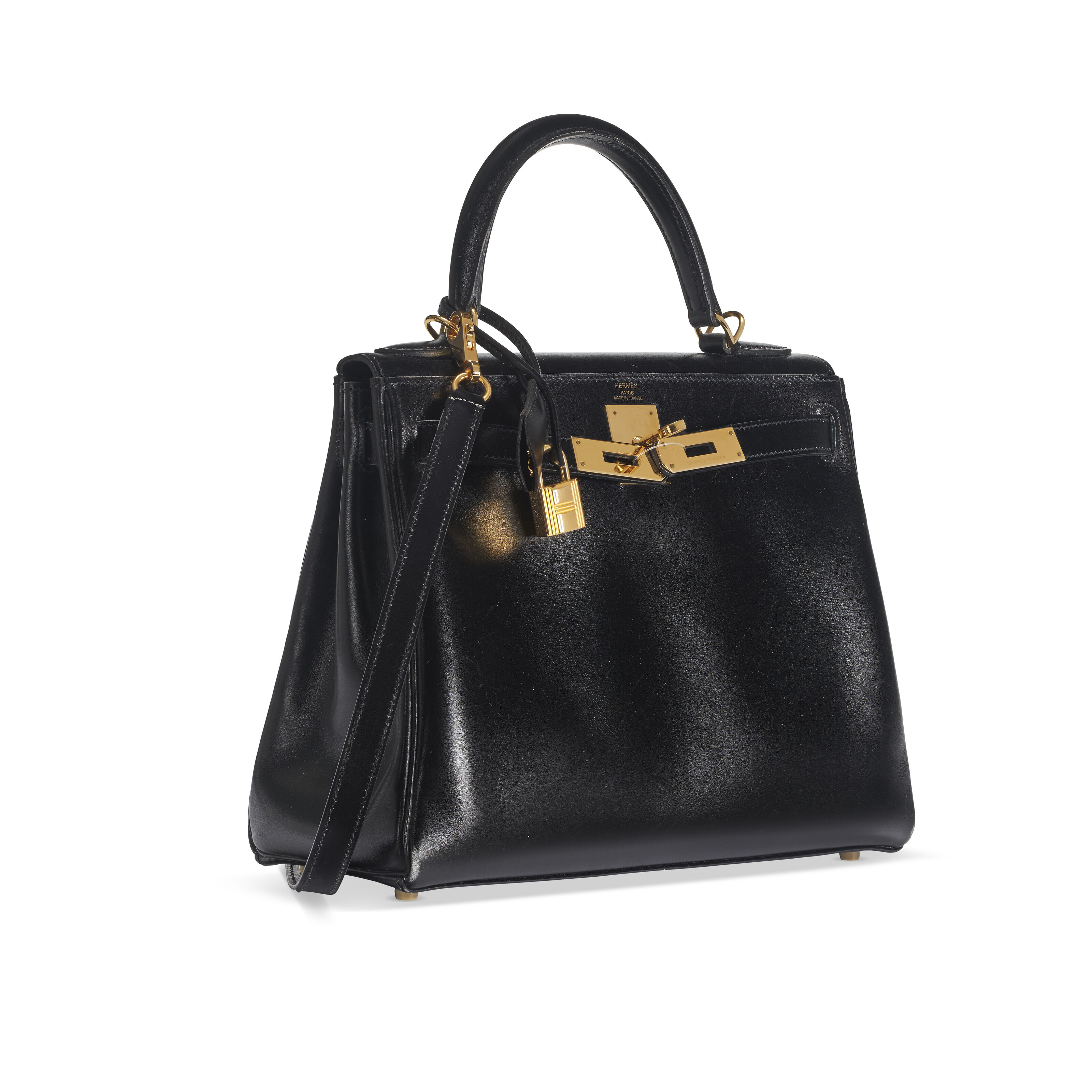 A BLACK CALF BOX LEATHER RETOURNE KELLY 28 WITH GOLD HARDWARE