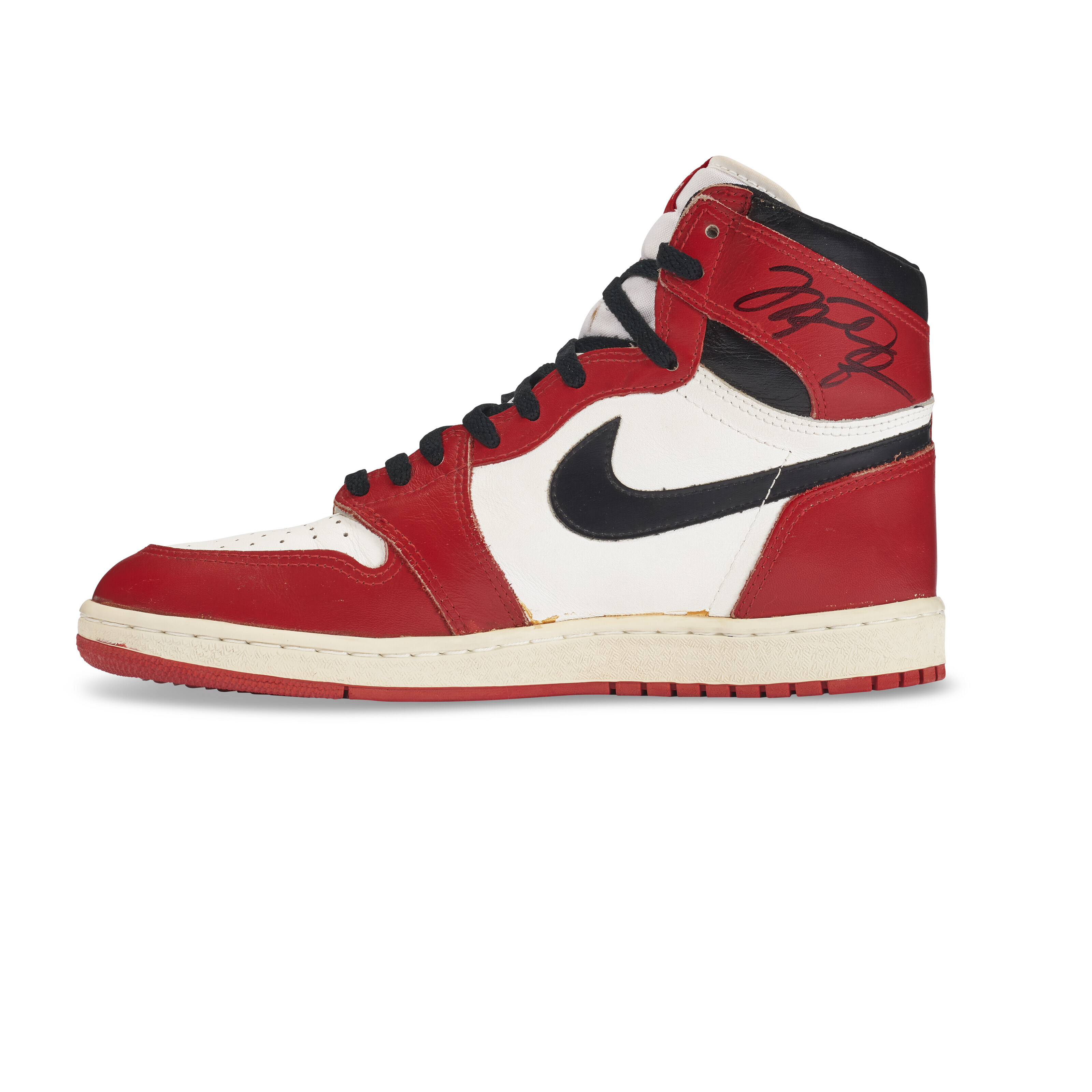 MICHAEL JORDAN DUAL SIGNED ORIGINAL 1985 AIR JORDAN 1 CHICAGO SNEAKERS NIKE 1985 Christie s