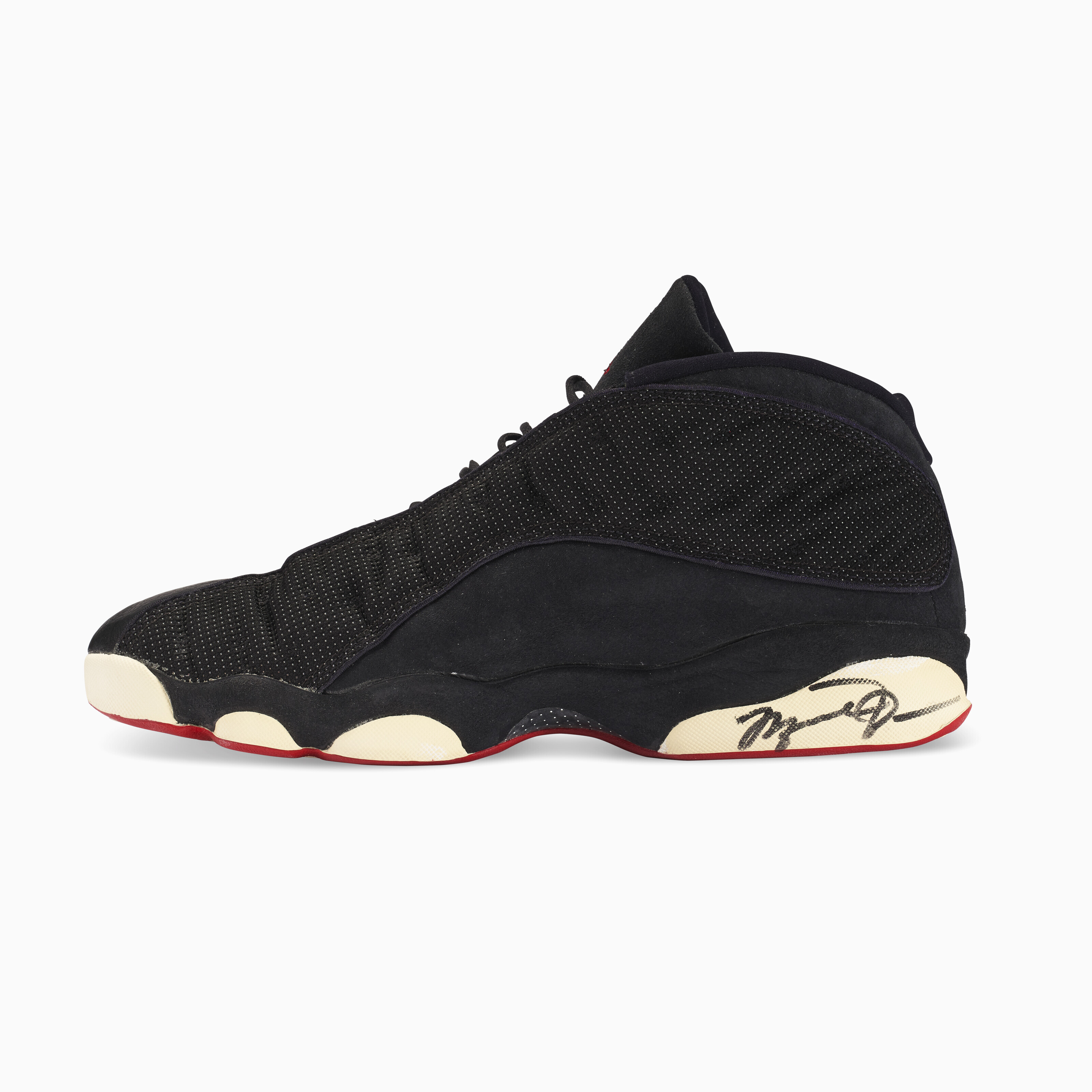 MICHAEL JORDAN GAME-WORN & DUAL SIGNED PLAYER EXCLUSIVE AIR JORDAN