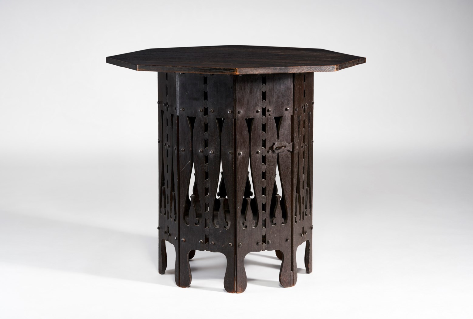 CHARLES ROHLFS (1853-1936), Octogonal Cabinet Table, circa 1900 ...