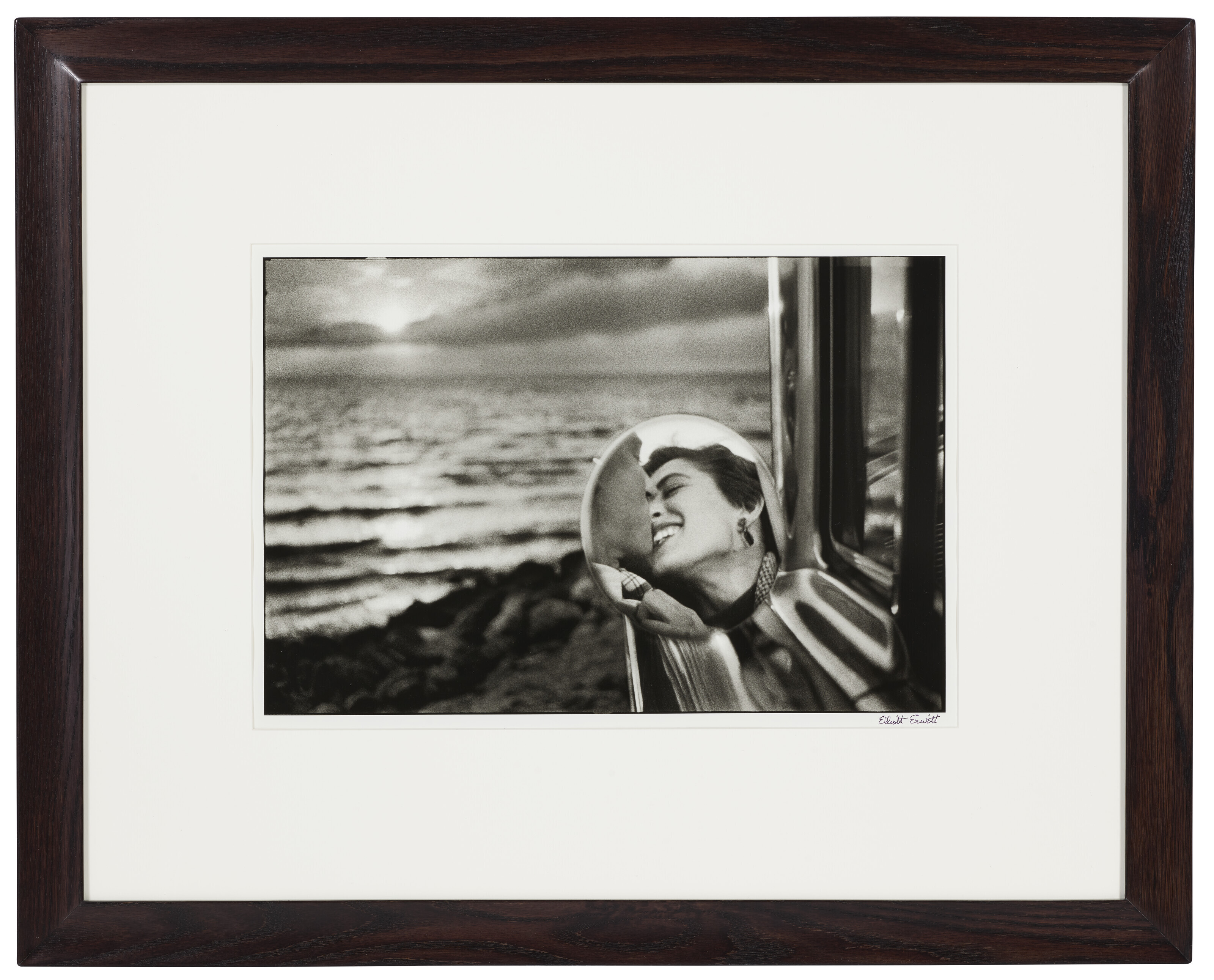 洋書 ELIOTT ERWITT FOTOGRAFIE ELLIOTT ERWITT (B. 1928), California Kiss, 1955 | Christie's