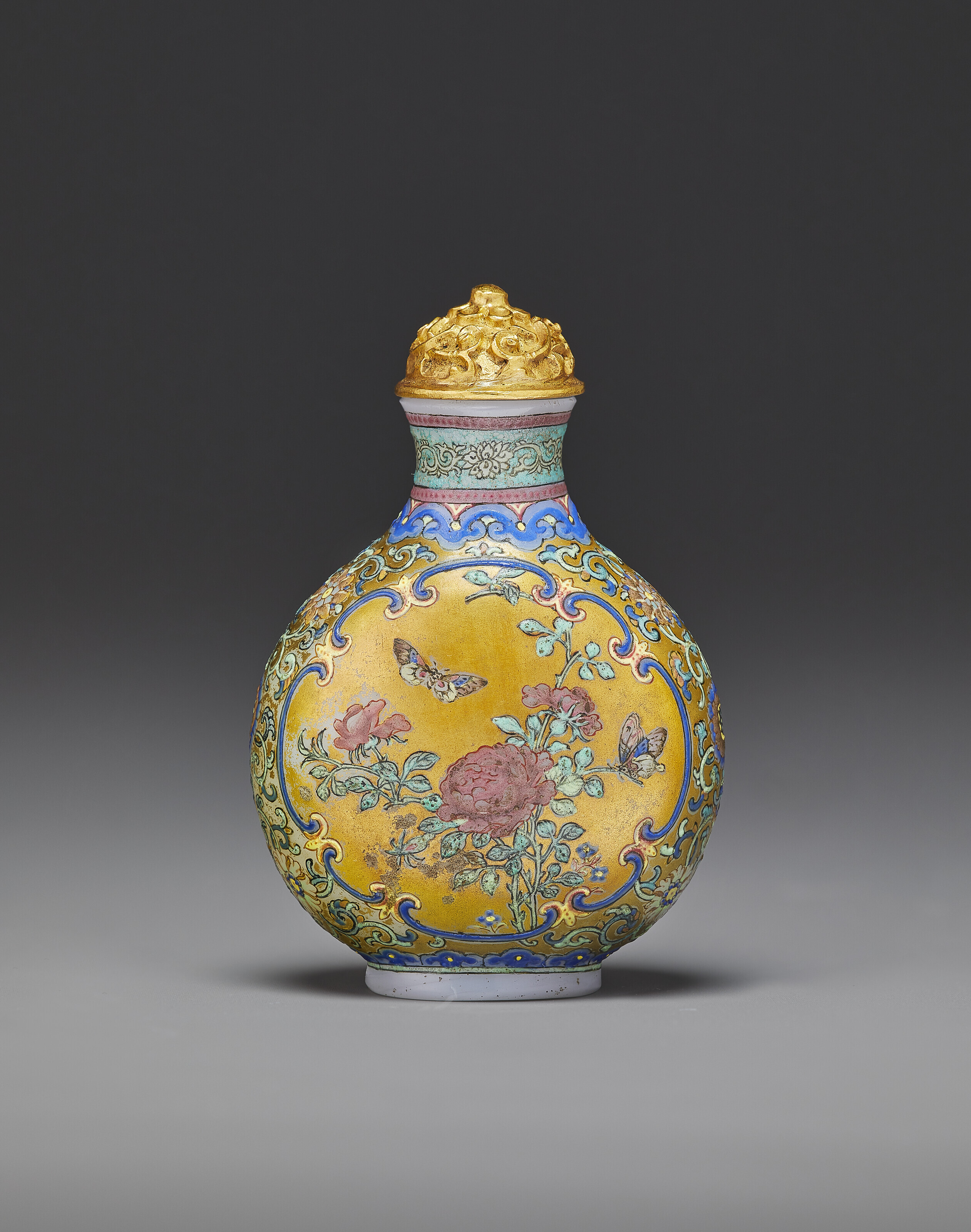 清時代鼻煙壺 龍雕刻 置物 中國古美術 高19.5cm 長3cm 重123g 清時代鼻煙壺 龍雕刻 置物 中國古美術 高19.5cm 長3cm 重123g