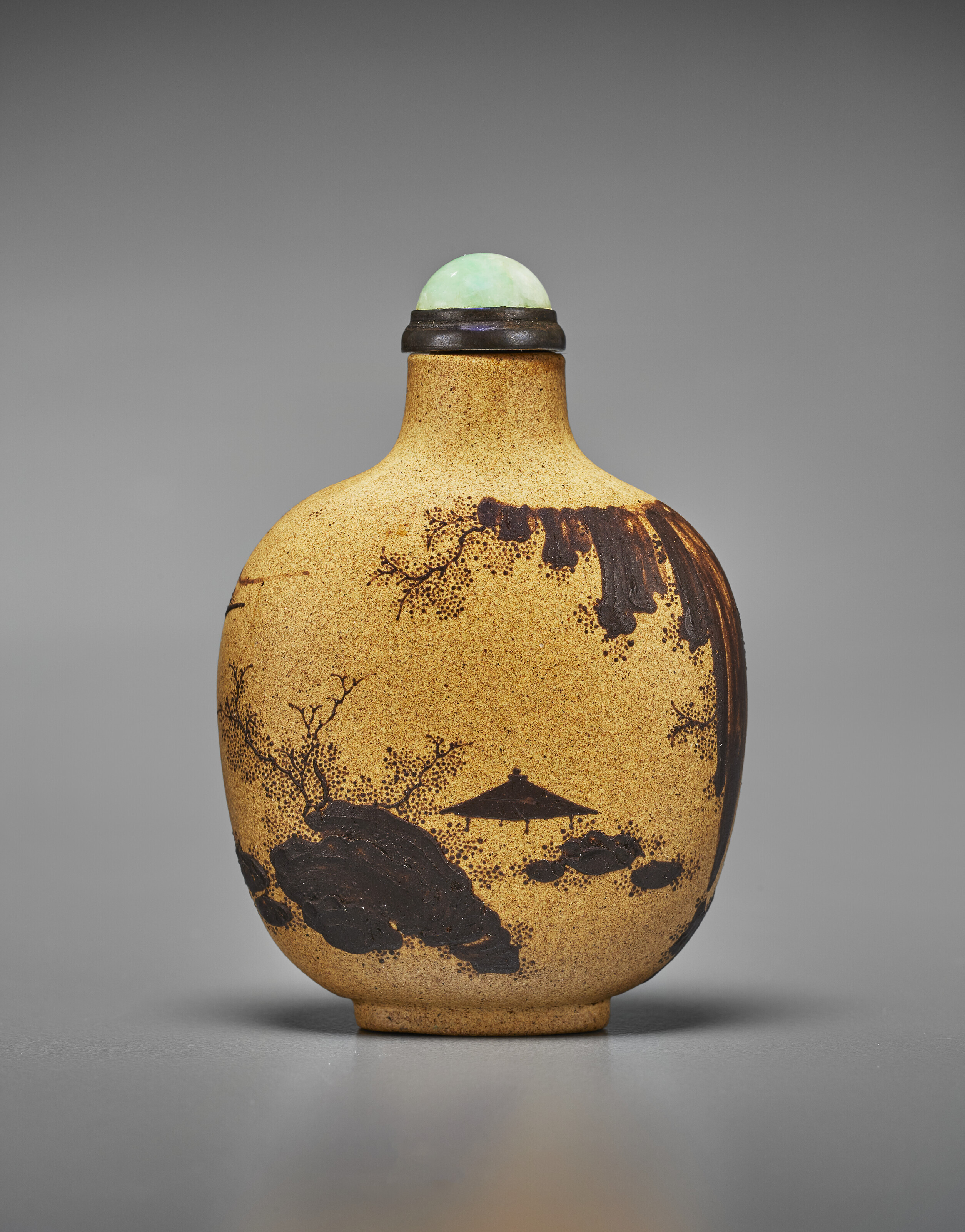 1750-1830年宜興紫砂堆料山水通景圖鼻煙壺, YIXING, 1750-1830