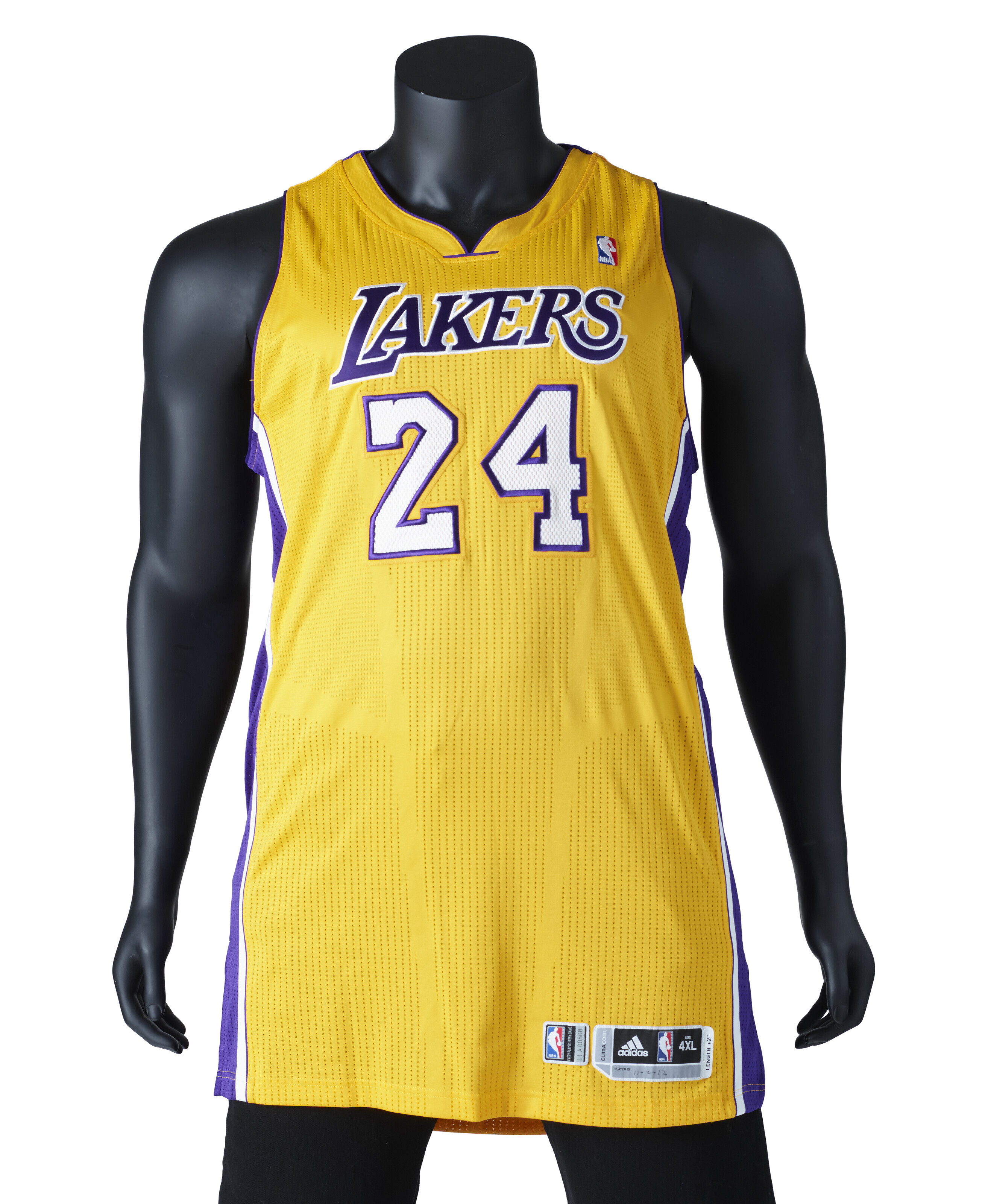 Kobe bryant game worn jersey 2025
