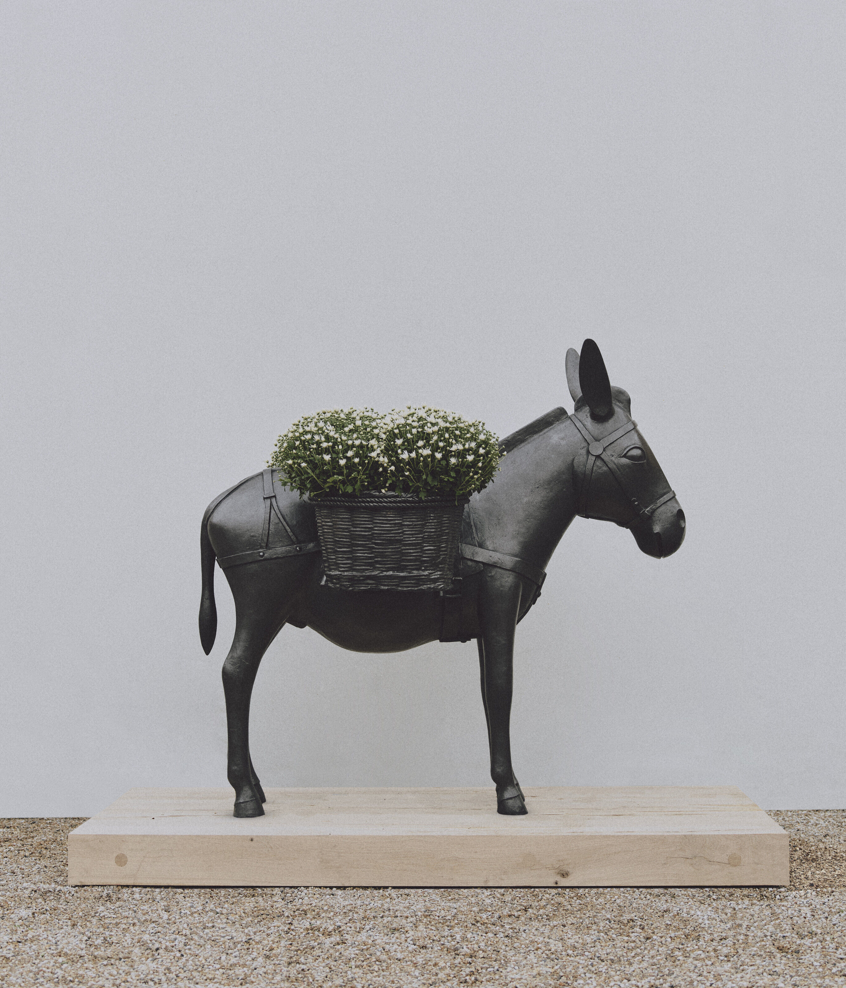 Fran&ccedil;ois-Xavier Lalanne (1927-2008), Ane Plant&eacute;, 2000. 55&frac34; x 43&frac34; x 61 in (141.7 x 111.2 x 155 cm). Sold for $8,405,000 on 7 December 2022 at Christie&rsquo;s in New York. Artwork: &copy; Fran&ccedil;ois-Xavier Lalanne, DACS 2022