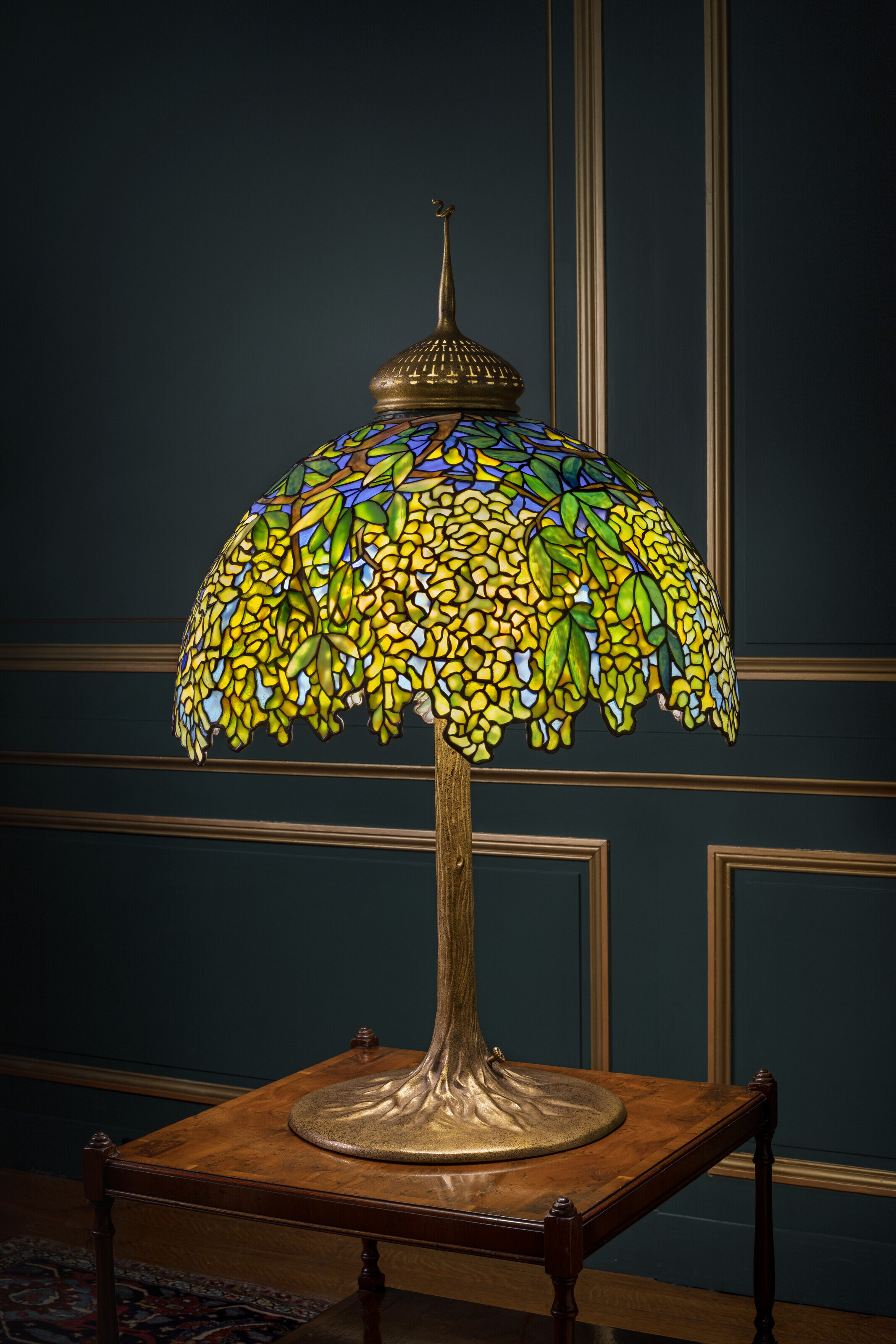 Tiffany on sale laburnum lamp