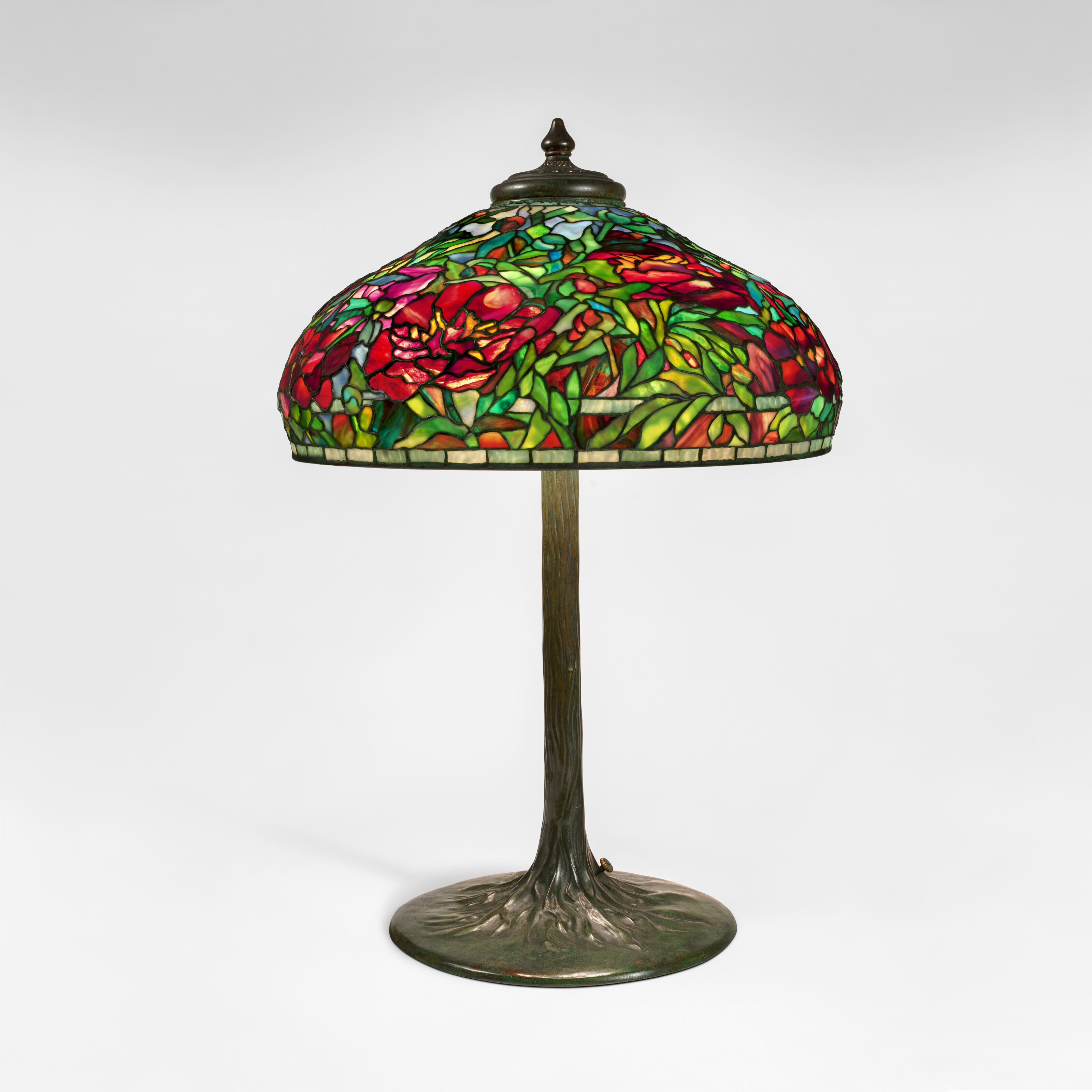 TIFFANY STUDIOS, 'Peony' Table Lamp, circa 1905 | Christie's