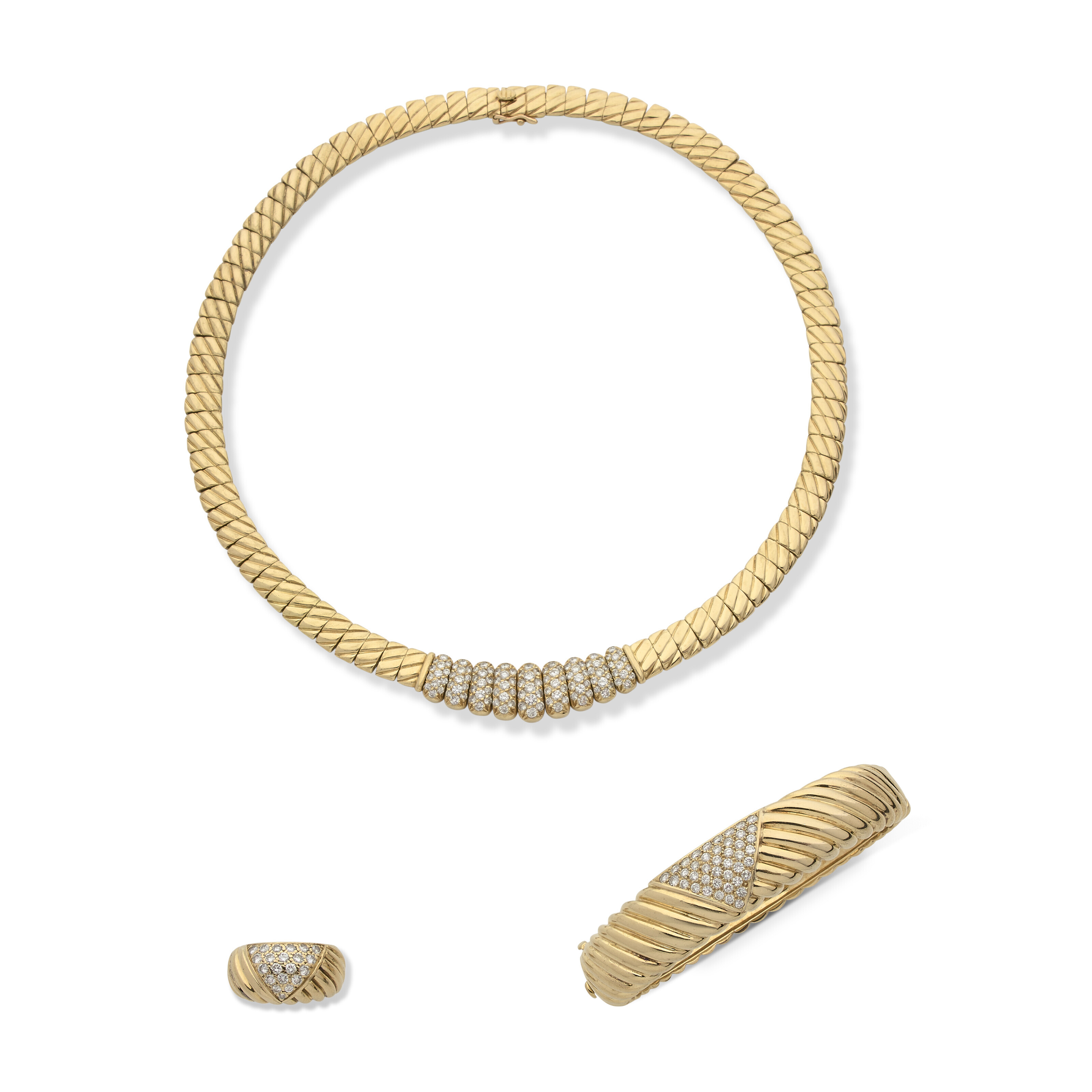 VAN CLEEF ARPELS PARURE COMPRENANT COLLIER, BRACELET ET BAGUE