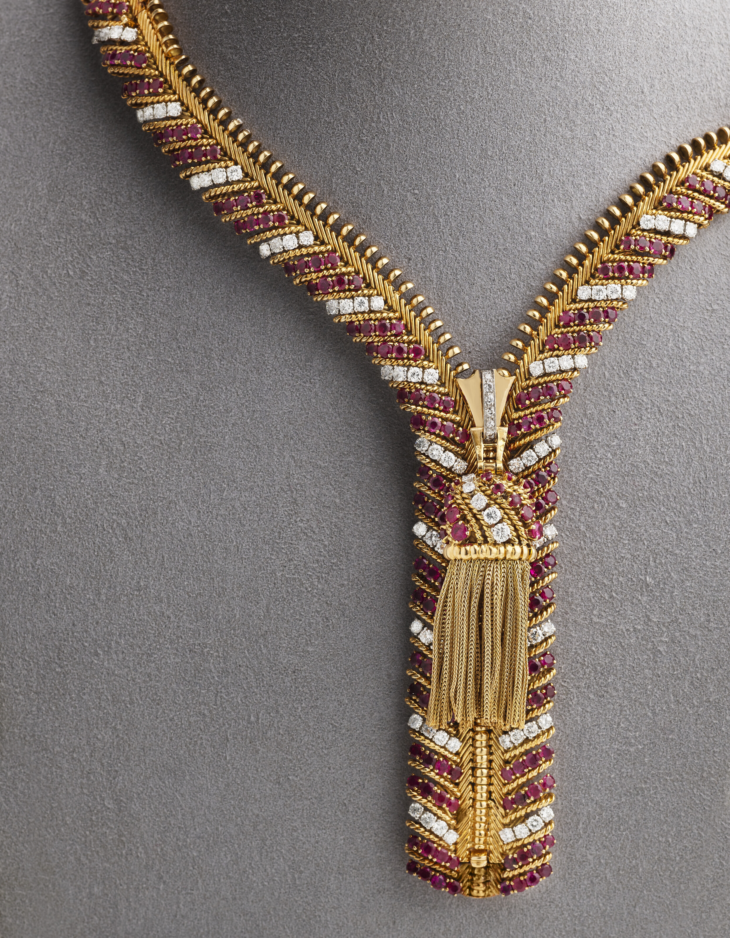 VAN CLEEF ARPELS COLLIER ZIP TRANSFORMABLE RUBIS ET DIAMANTS
