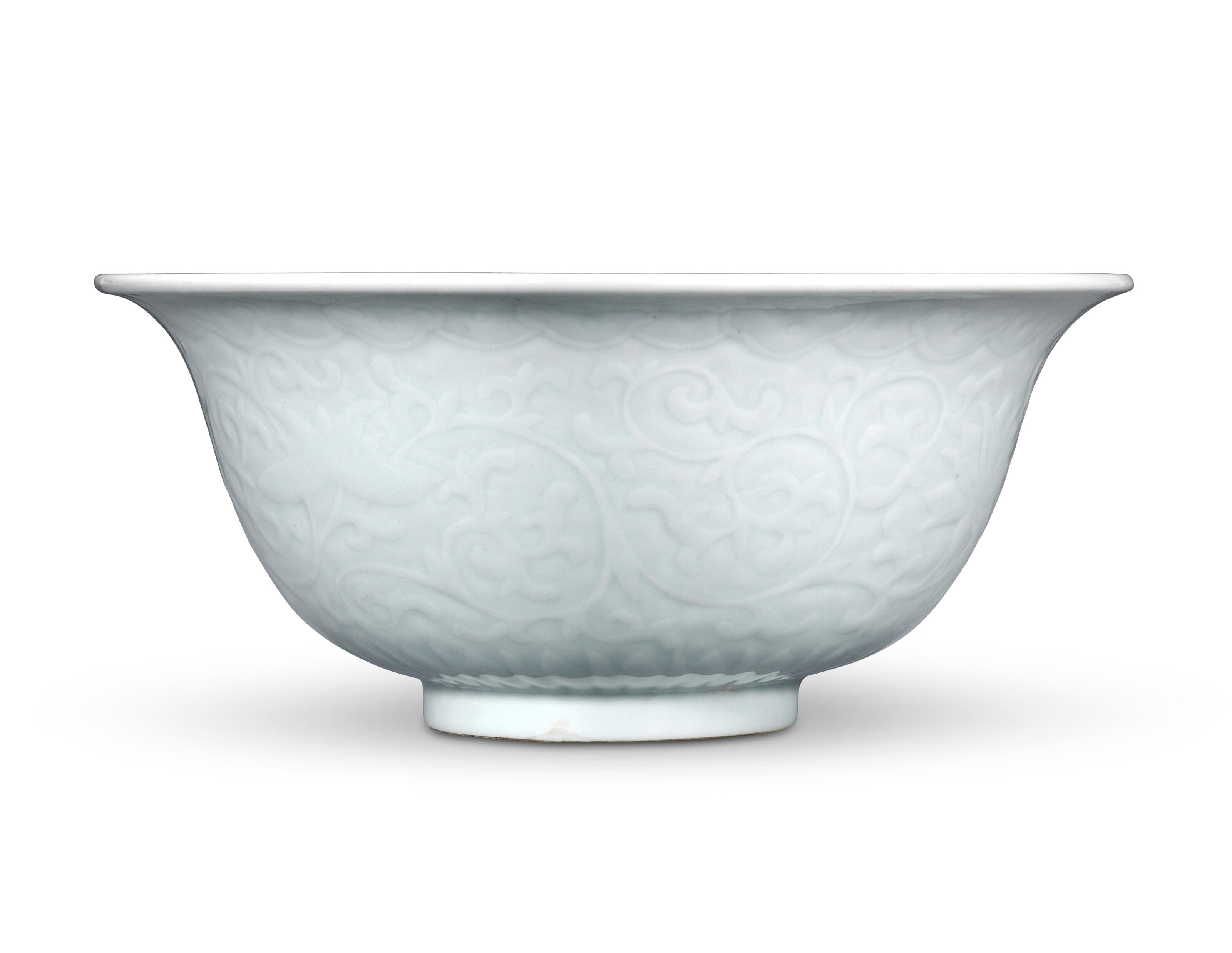 二十世纪青釉花卉纹大碗, CHINA, 20TH CENTURY | Christie's