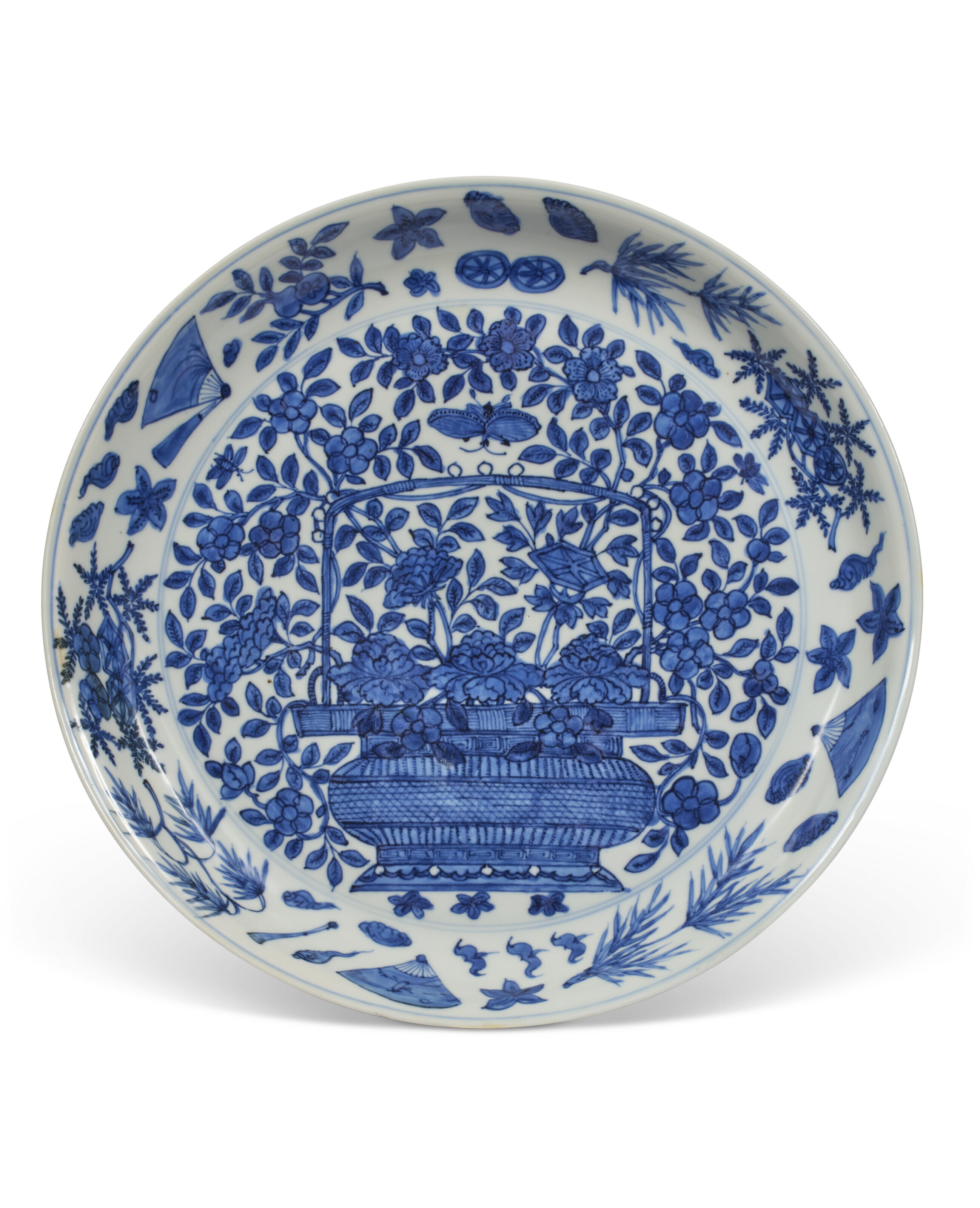 明万曆青花花篮纹大盘双圈六字楷书款, CHINA, MING DYNASTY