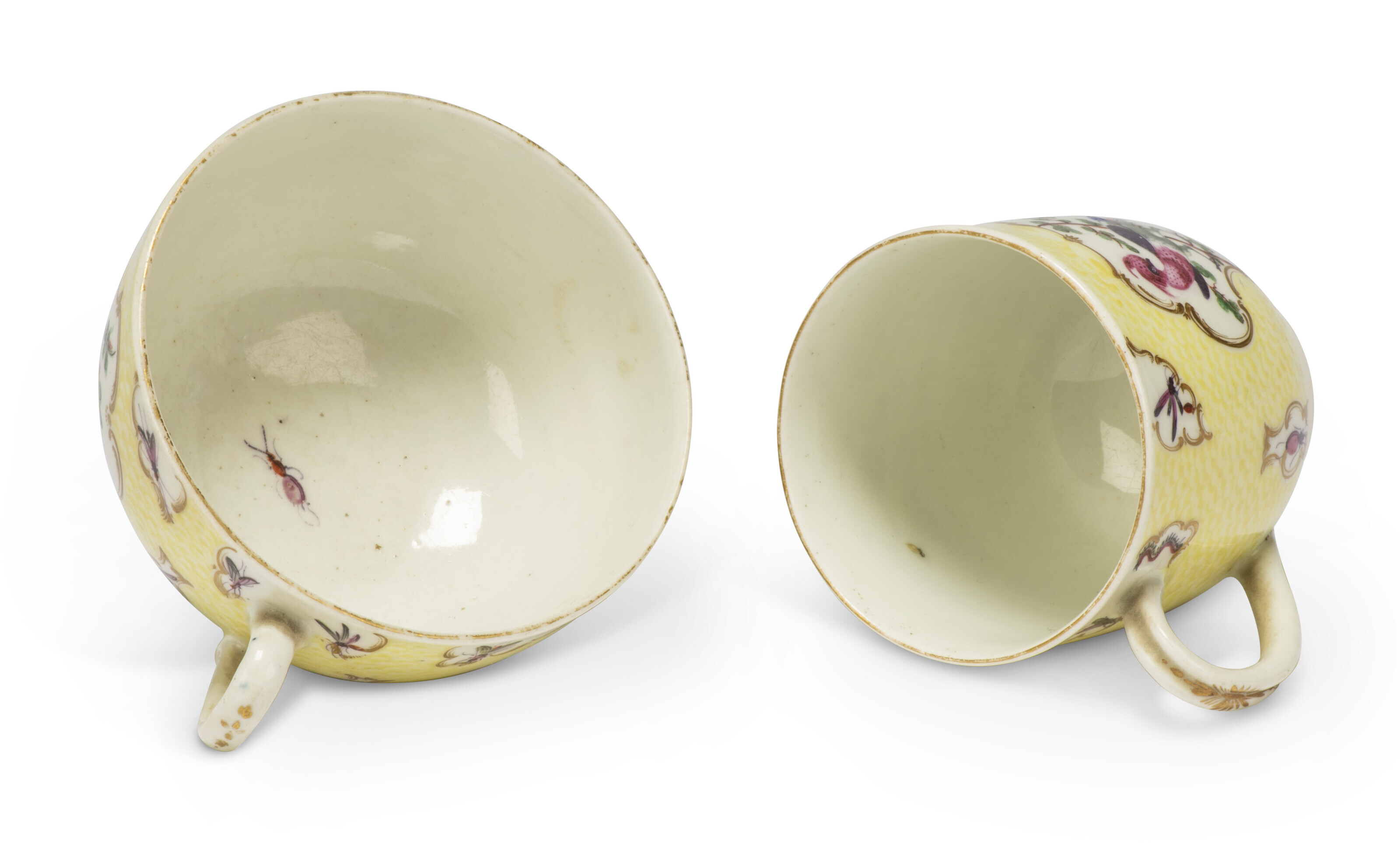 最も完璧な A WORCESTER 1768 CIRCA TRIO, SCALE-GROUND YELLOW PORCELAIN 工芸品
