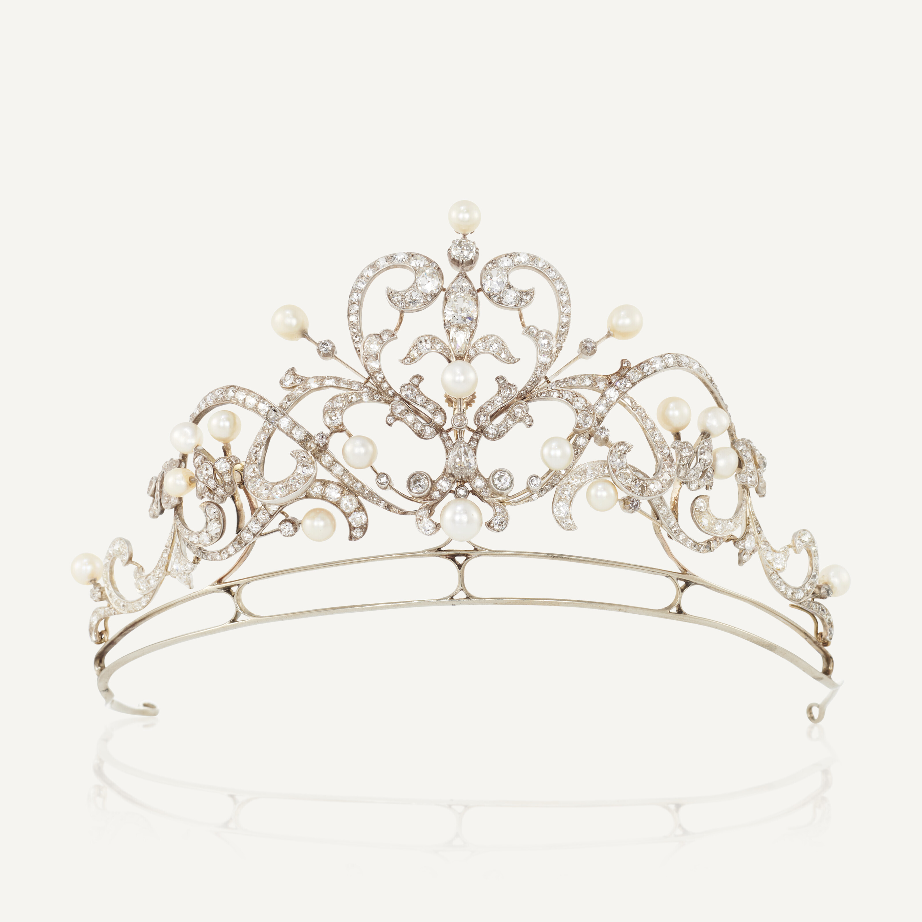 Collecting guide 10 things to know about tiaras Christie s