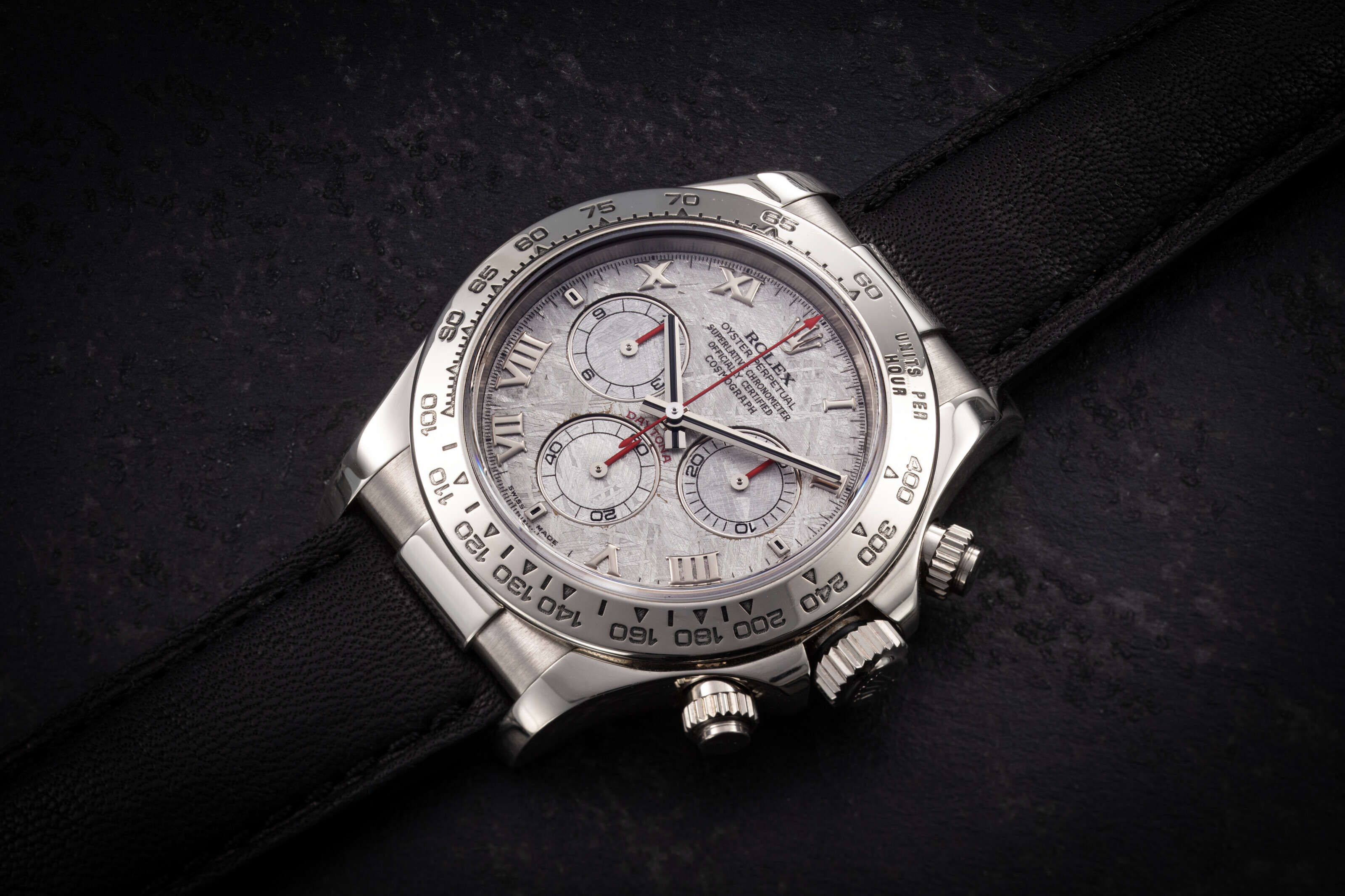 ROLEX, DAYTONA REF. 116519, A GOLD AUTOMATIC CHRONOGRAPH