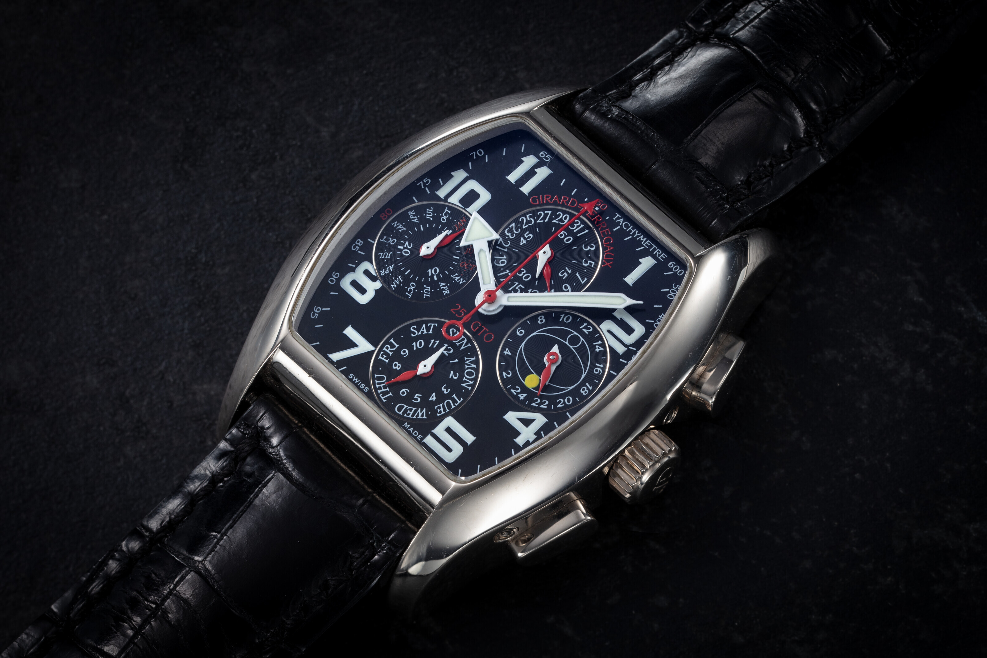 Tonneau automatic watch sales