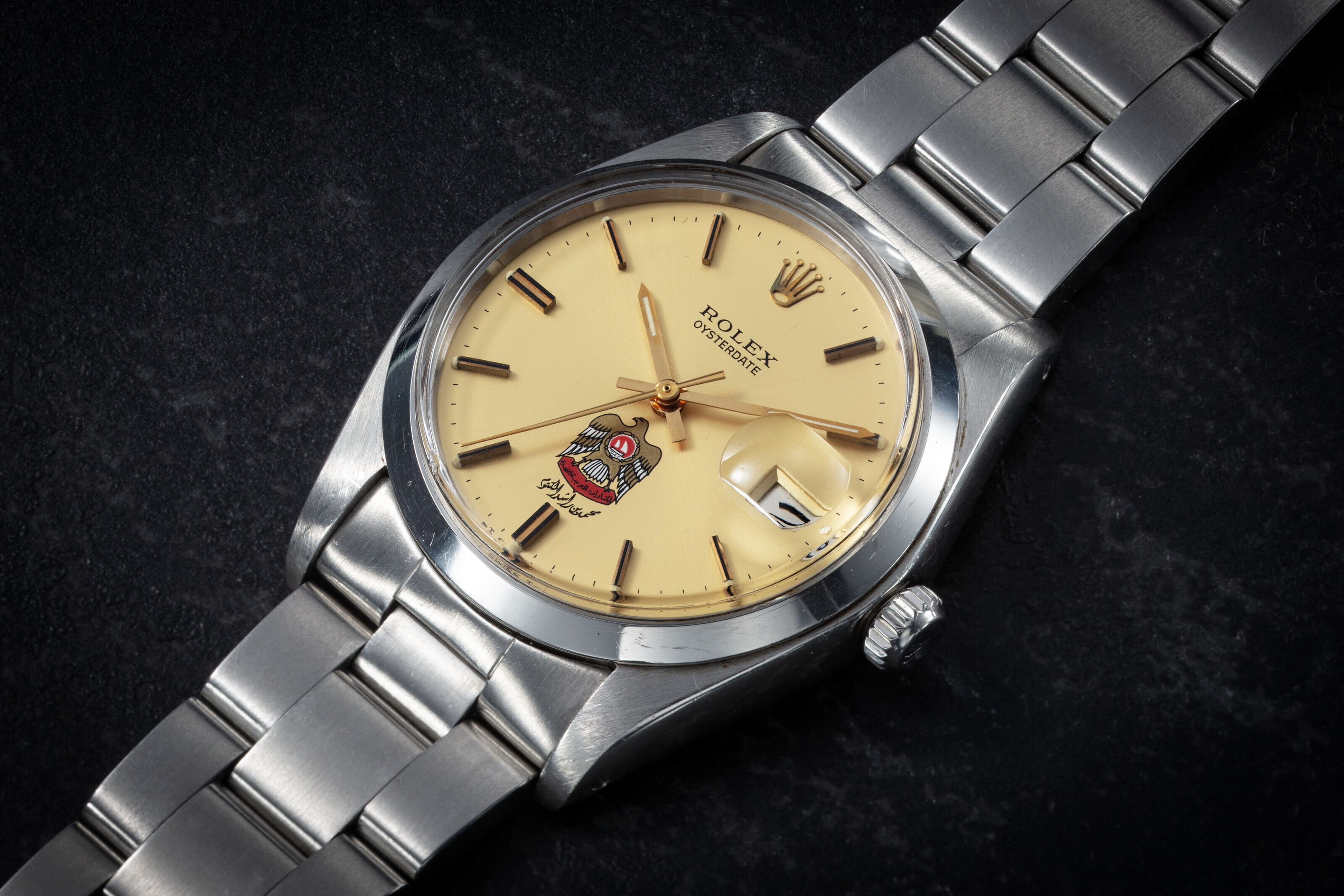 ROLEX OYSTERDATE 自動巻き UAEダイアル腕時計 ROLEX, OYSTERDATE, REF. 6694, A STAINLESS STEEL WRISTWATCH WITH