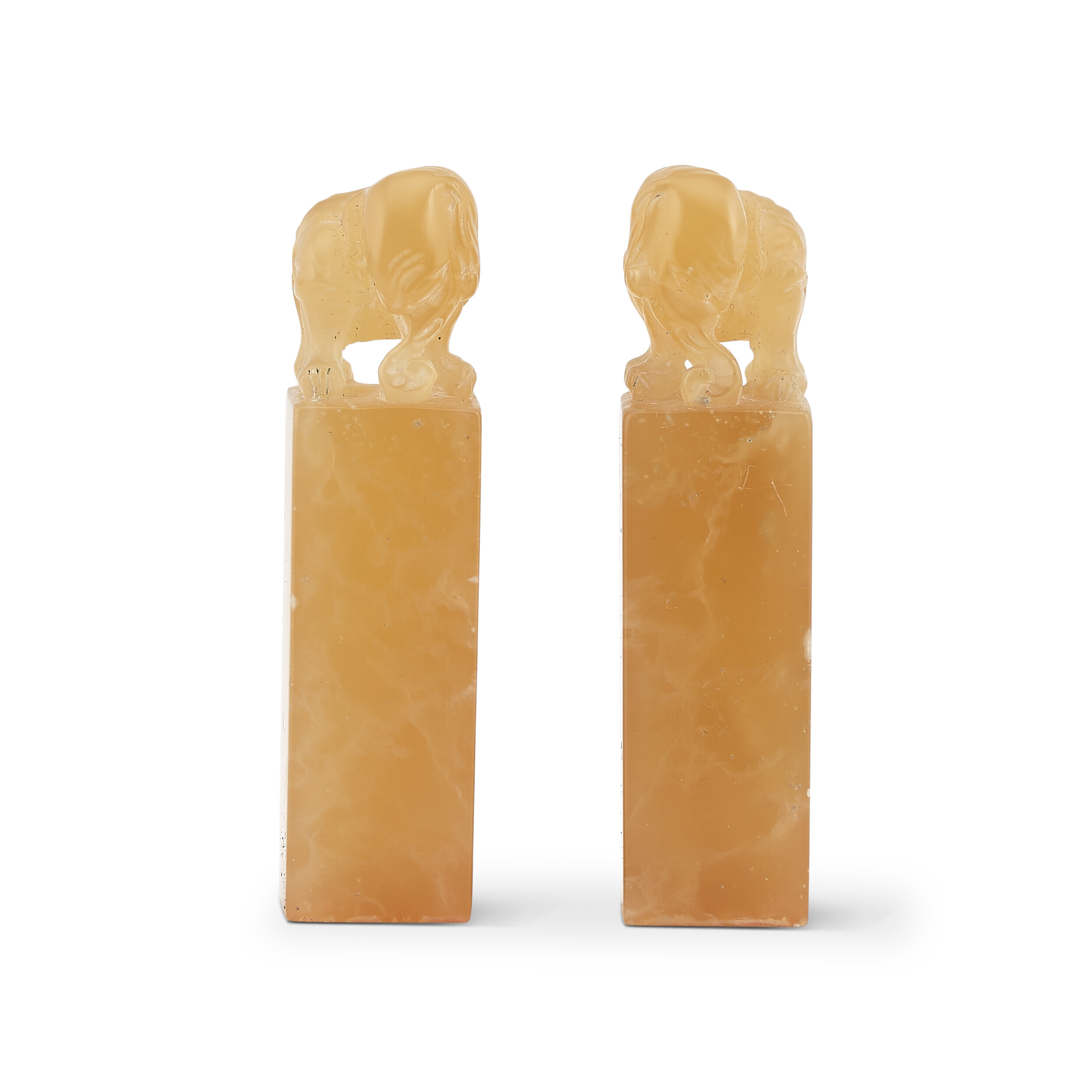 A PAIR OF SOAPSTONE ‘ELEPHANT’ SEALS, QING DYNASTY (1644-1911) | Christie’s