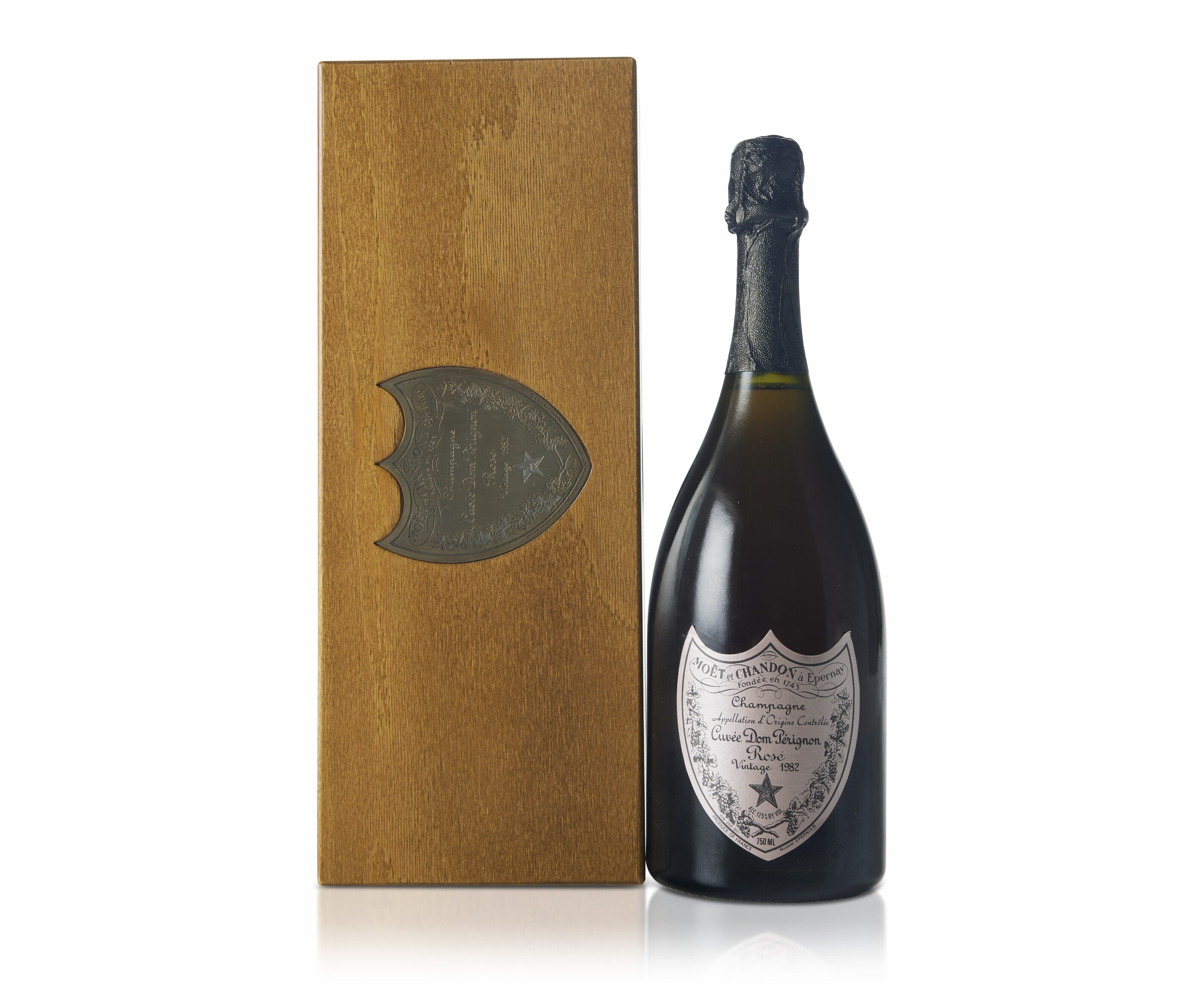 Dom Pérignon Rosé 1982, EpernayLevels 1.5cms below foil or