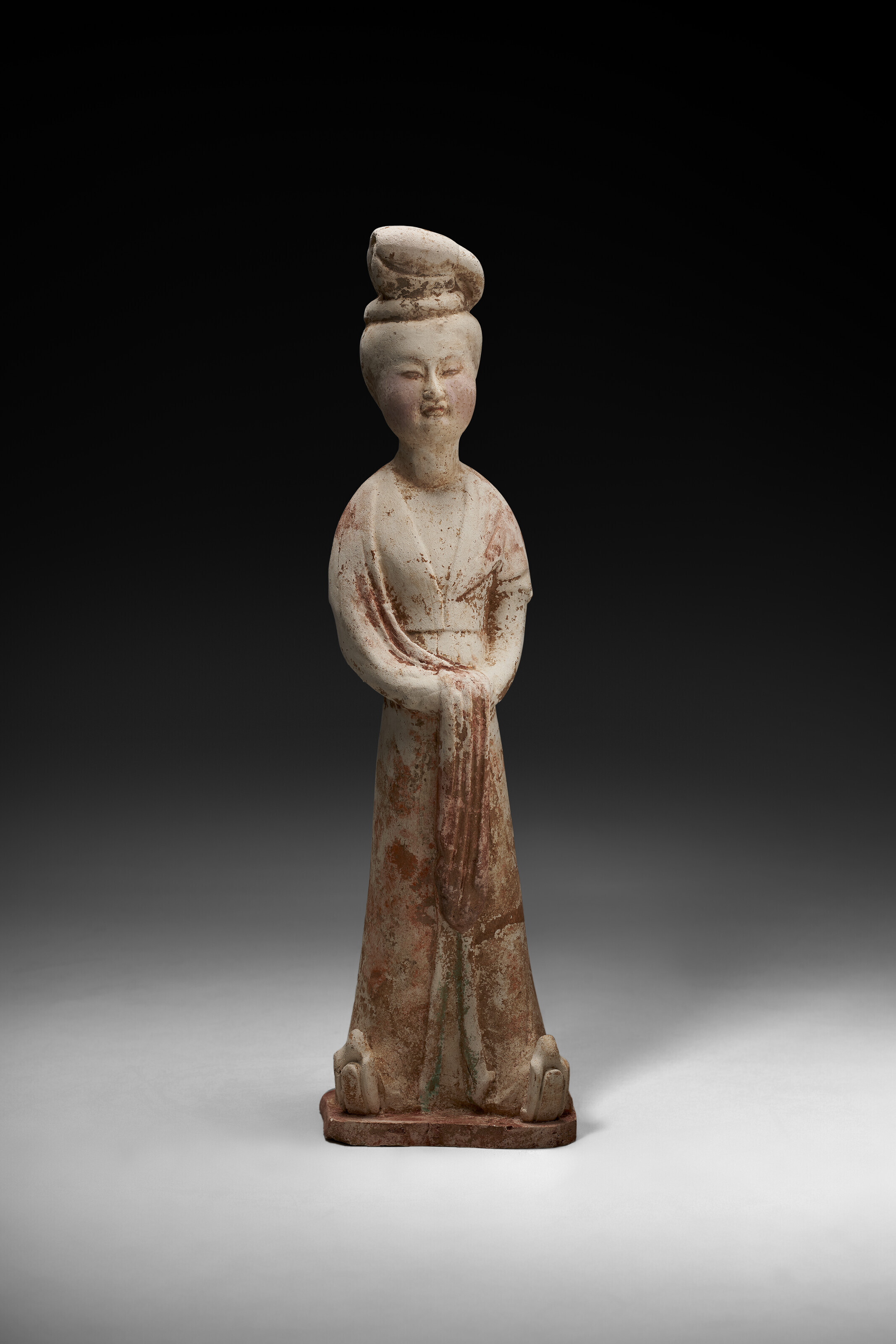 唐三彩蓝釉仕女俑, TANG DYNASTY (AD 618-907) | Christie's