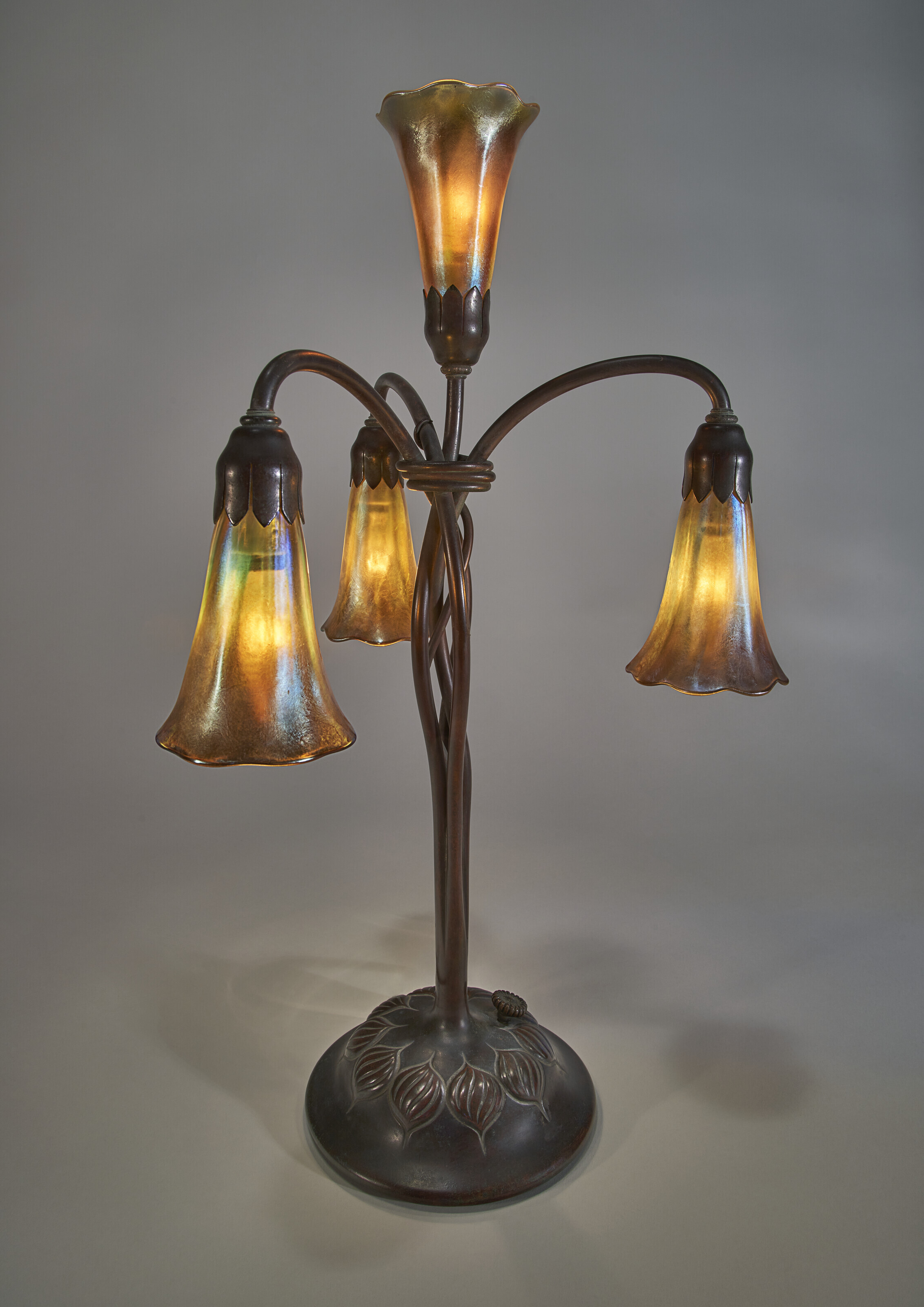 TIFFANY STUDIOS, Eighteen-Light 'Lily' Table Lamp, circa 1904