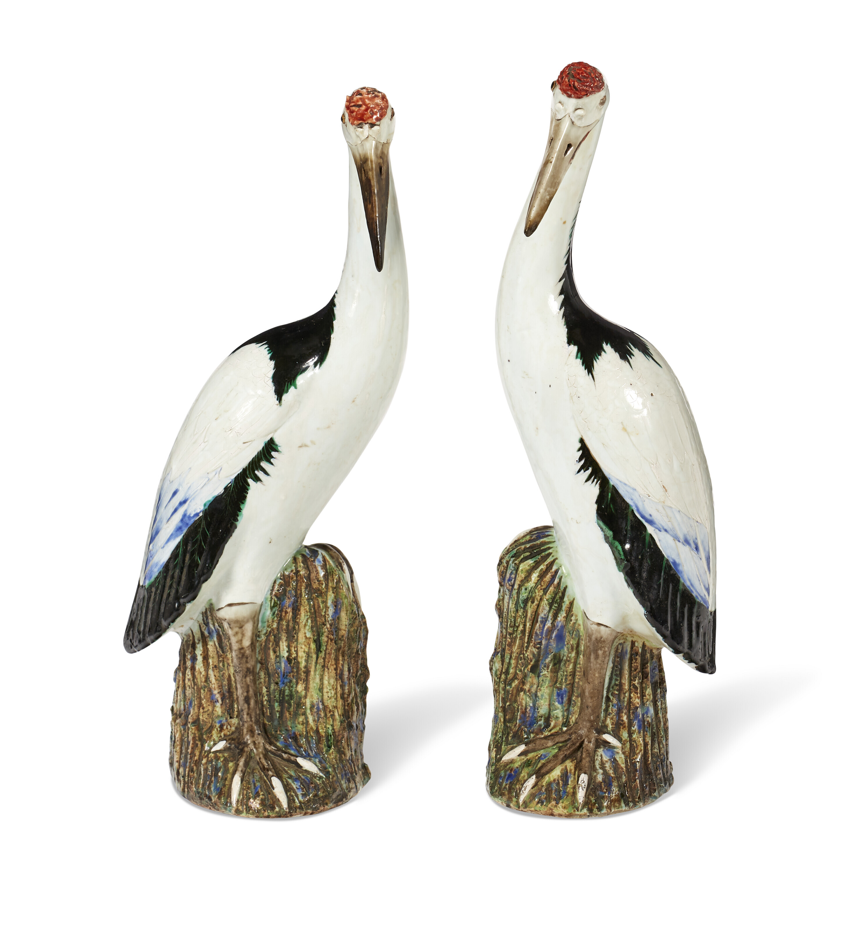 A LARGE PAIR OF CHINESE EXPORT PORCELAIN CRANES, QIANLONG PERIOD