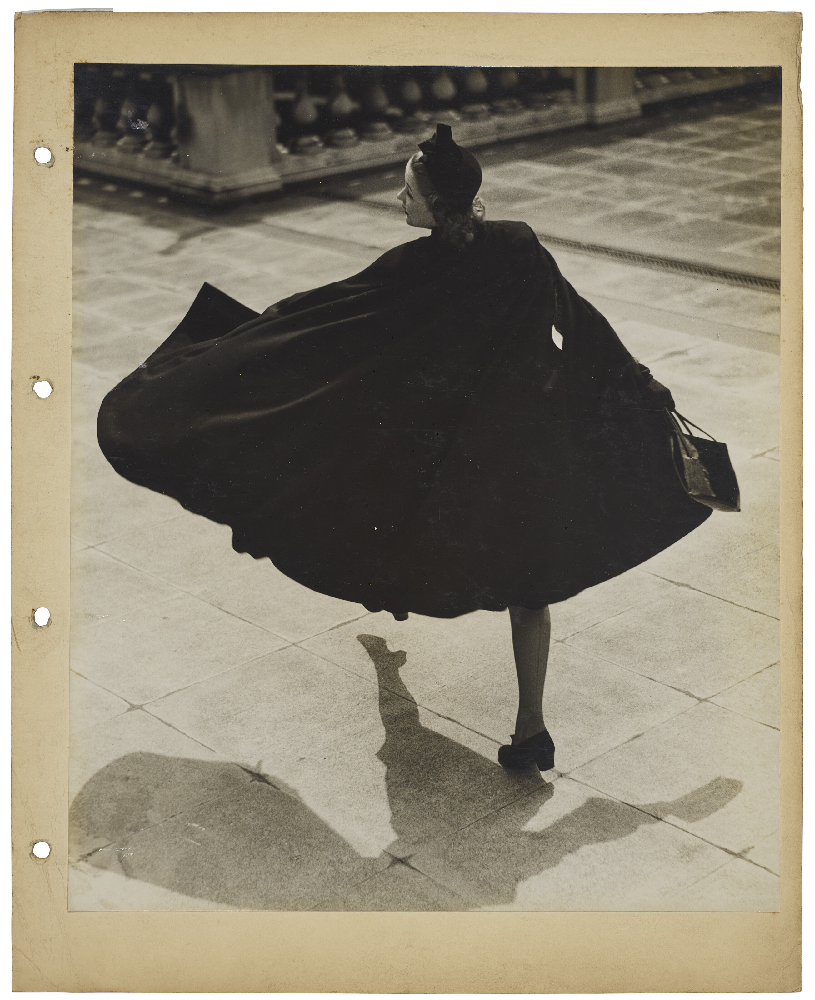 Norman Parkinson STARTING LOVE N.Y. パズル NORMAN PARKINSON (1913-1990), Fashion Study, 1938 | Christie's