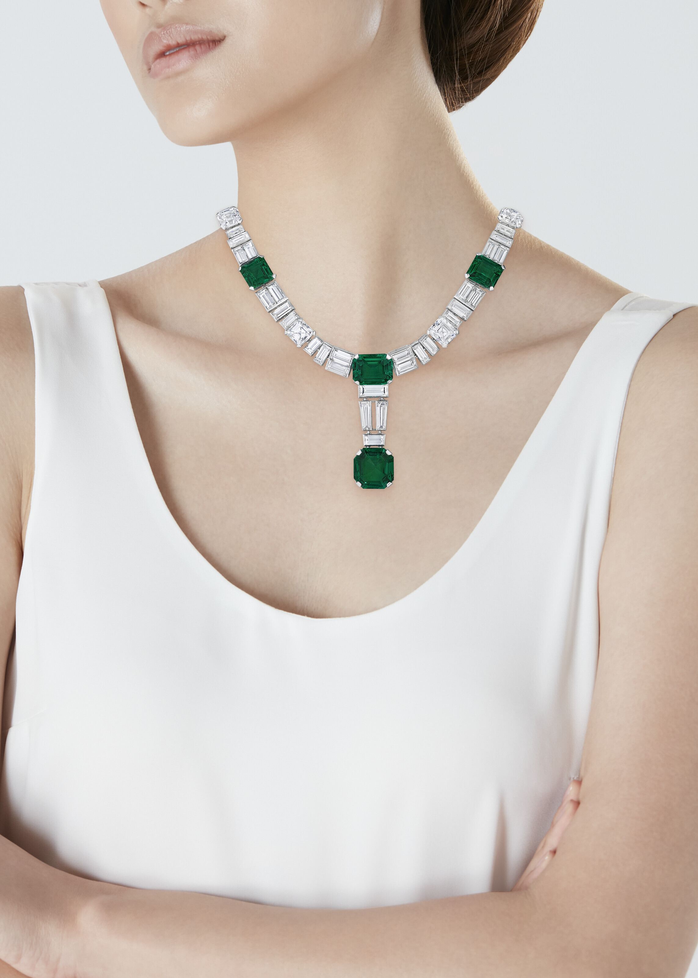 Art deco emerald necklace top