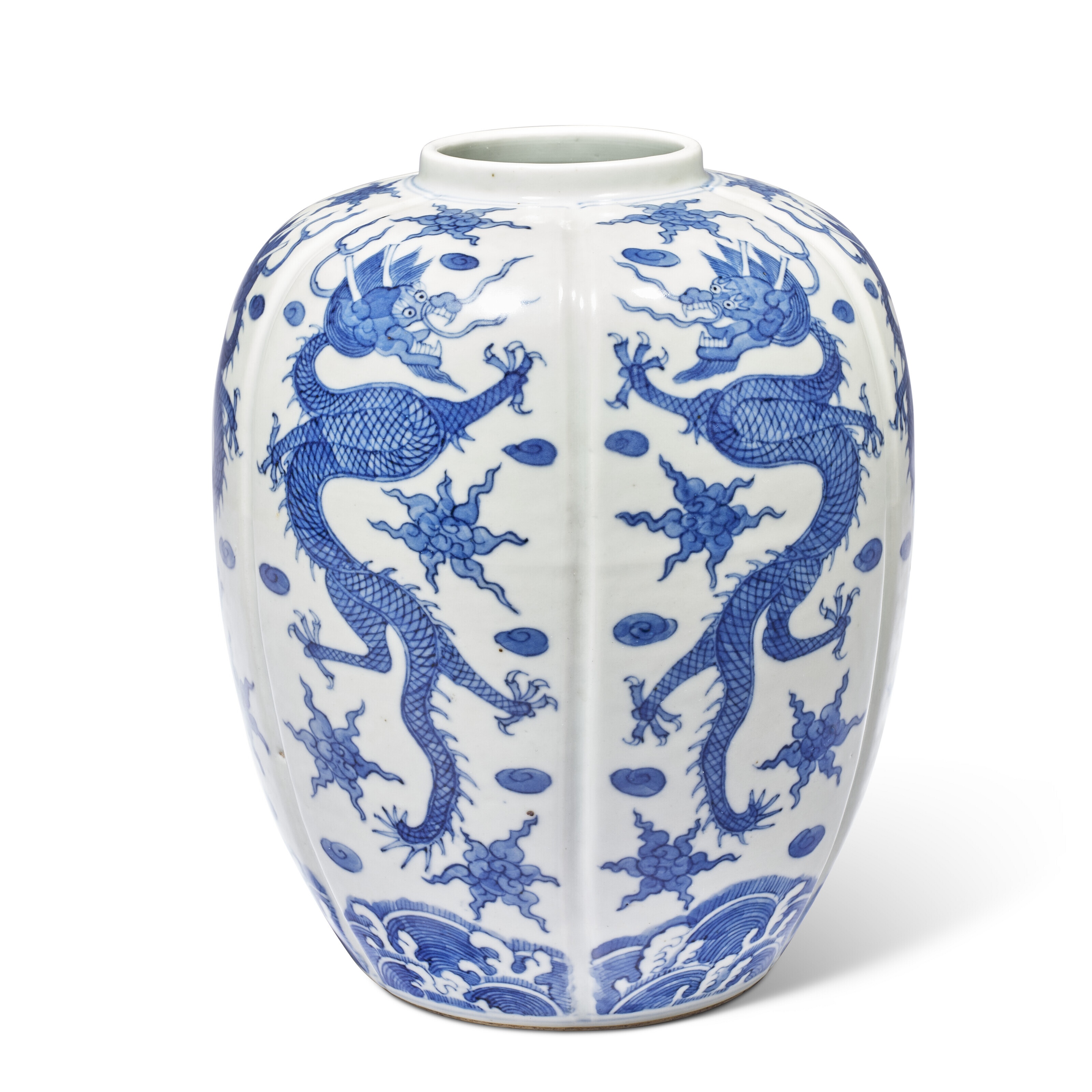 清十八/十九世纪红釉胆瓶, CHINA, QING DYNASTY, 18TH-19TH