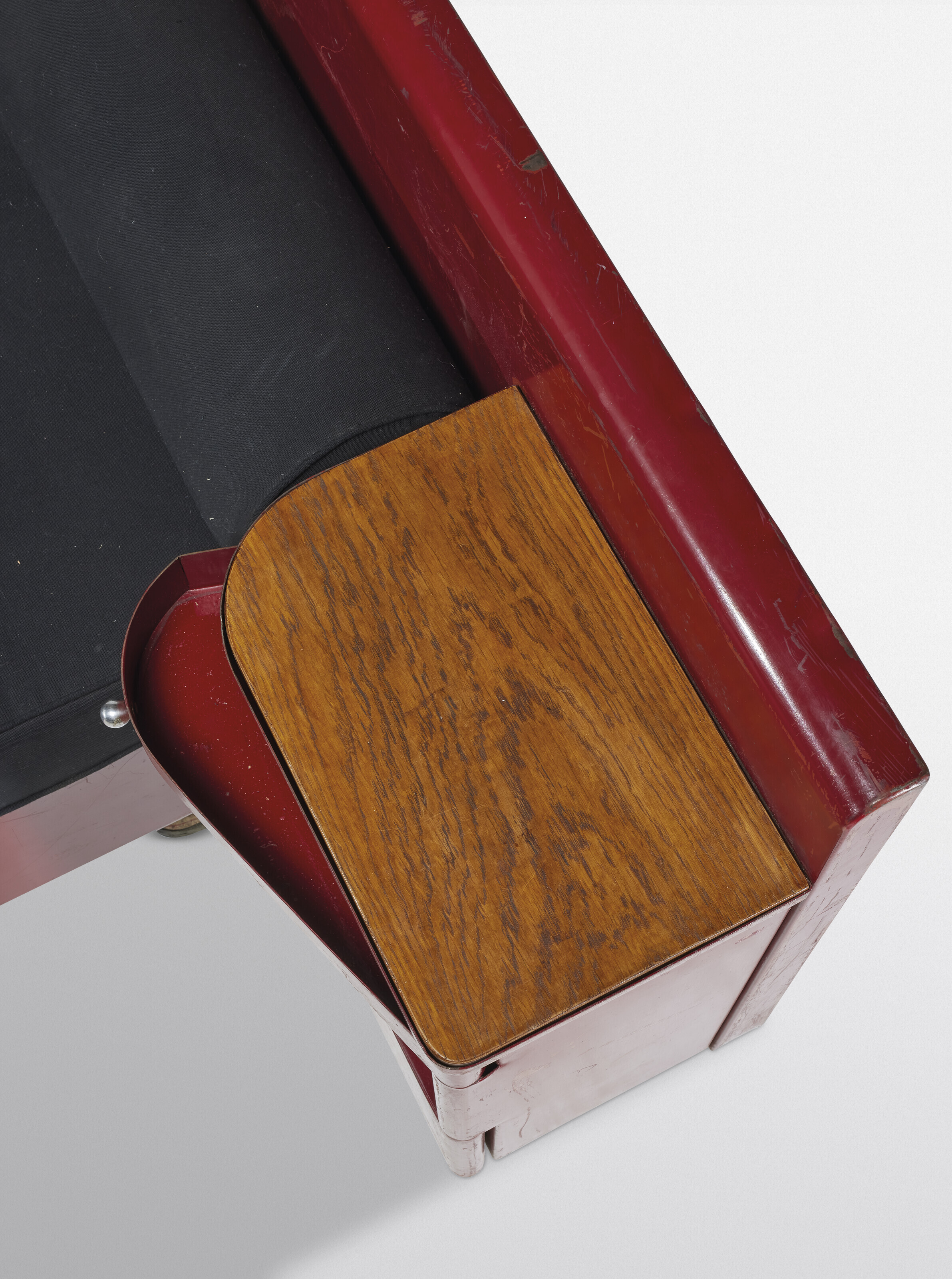 JEAN PROUVÉ (1901-1984) POUR JULES LELEU (1883-1961), Lit-divan 'N