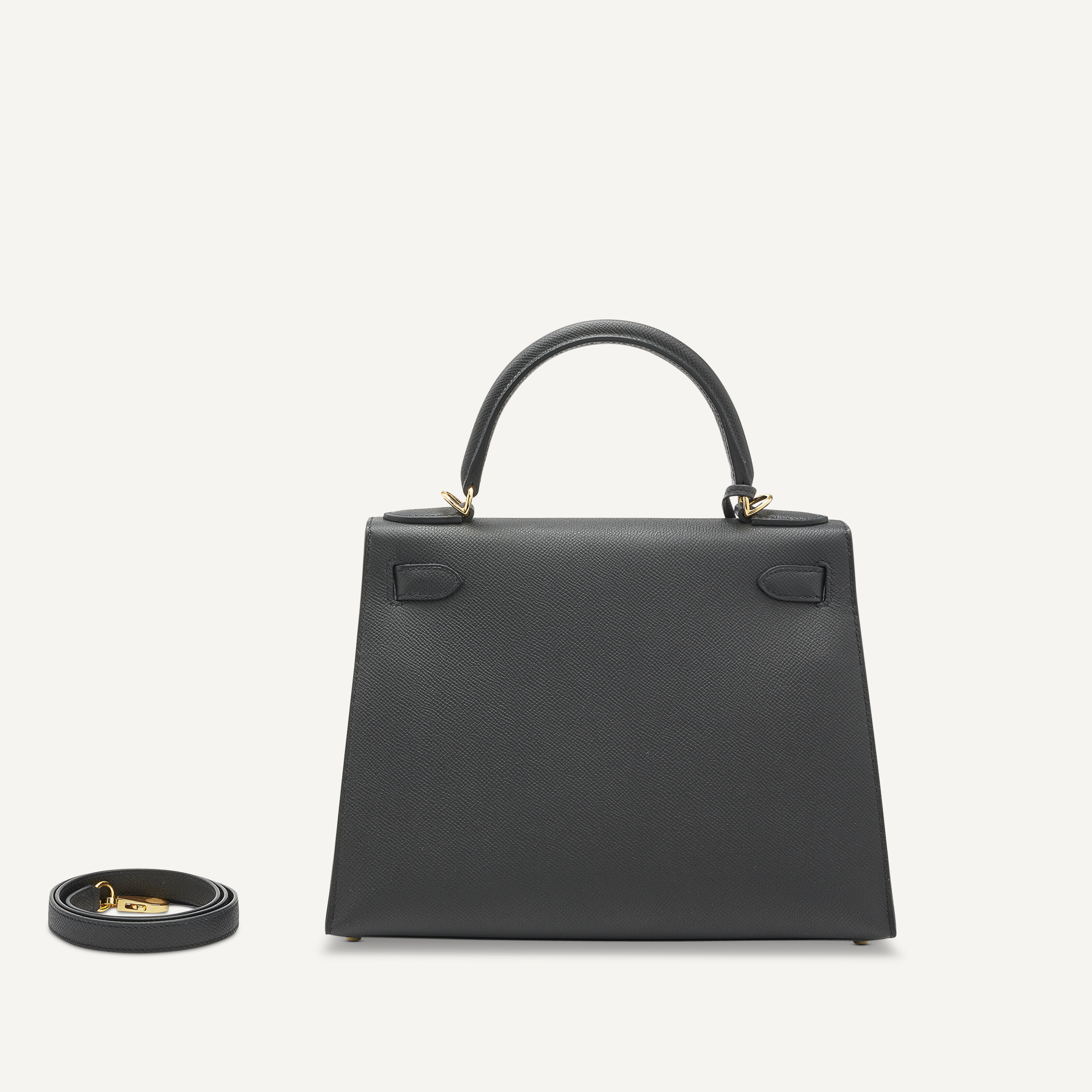 Hermes kelly 28 black gold hardware 2025
