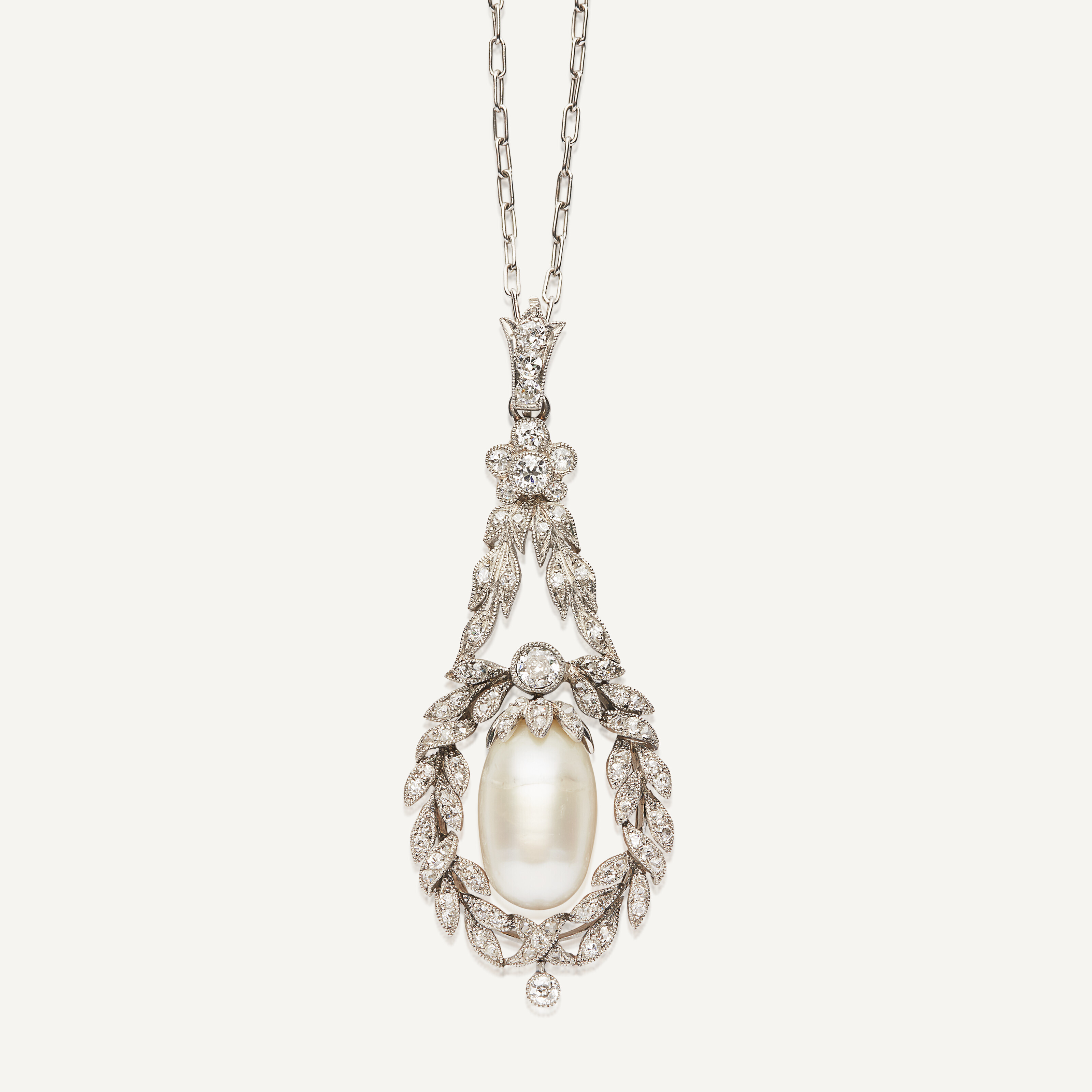 Collier Doré Vintage Avec Pendentif Rond, Perle Et Strass Brillants - Occasion En Bon état