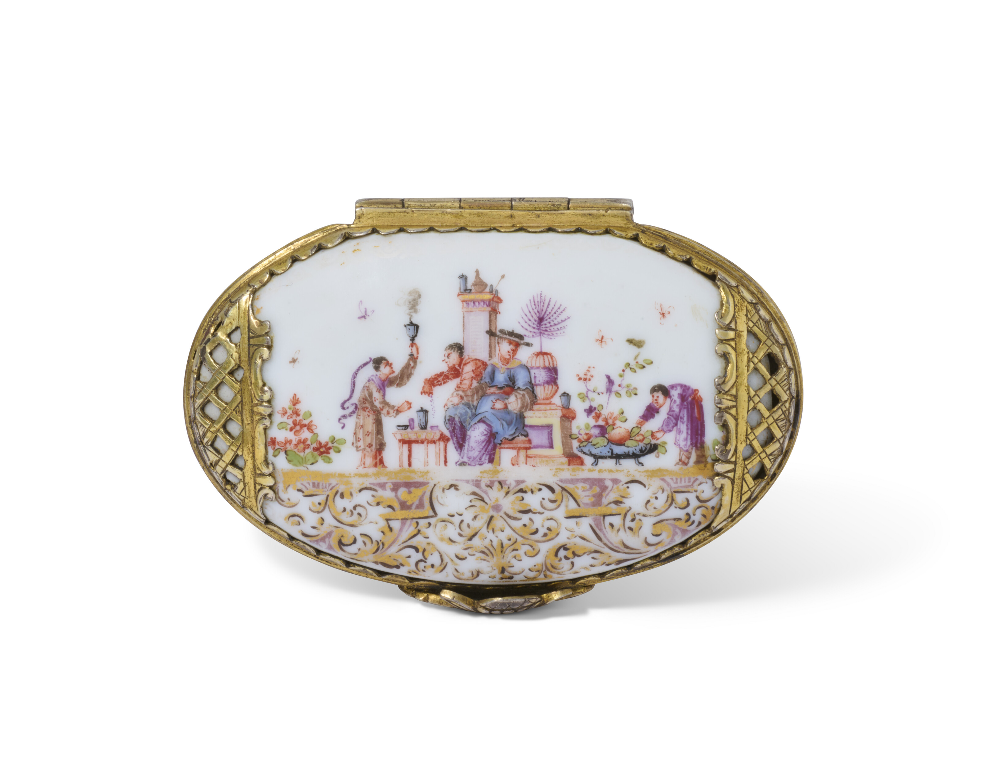 A GILT-METAL-MOUNTED MEISSEN PORCELAIN CHINOISERIE OVAL SNUFF-BOX