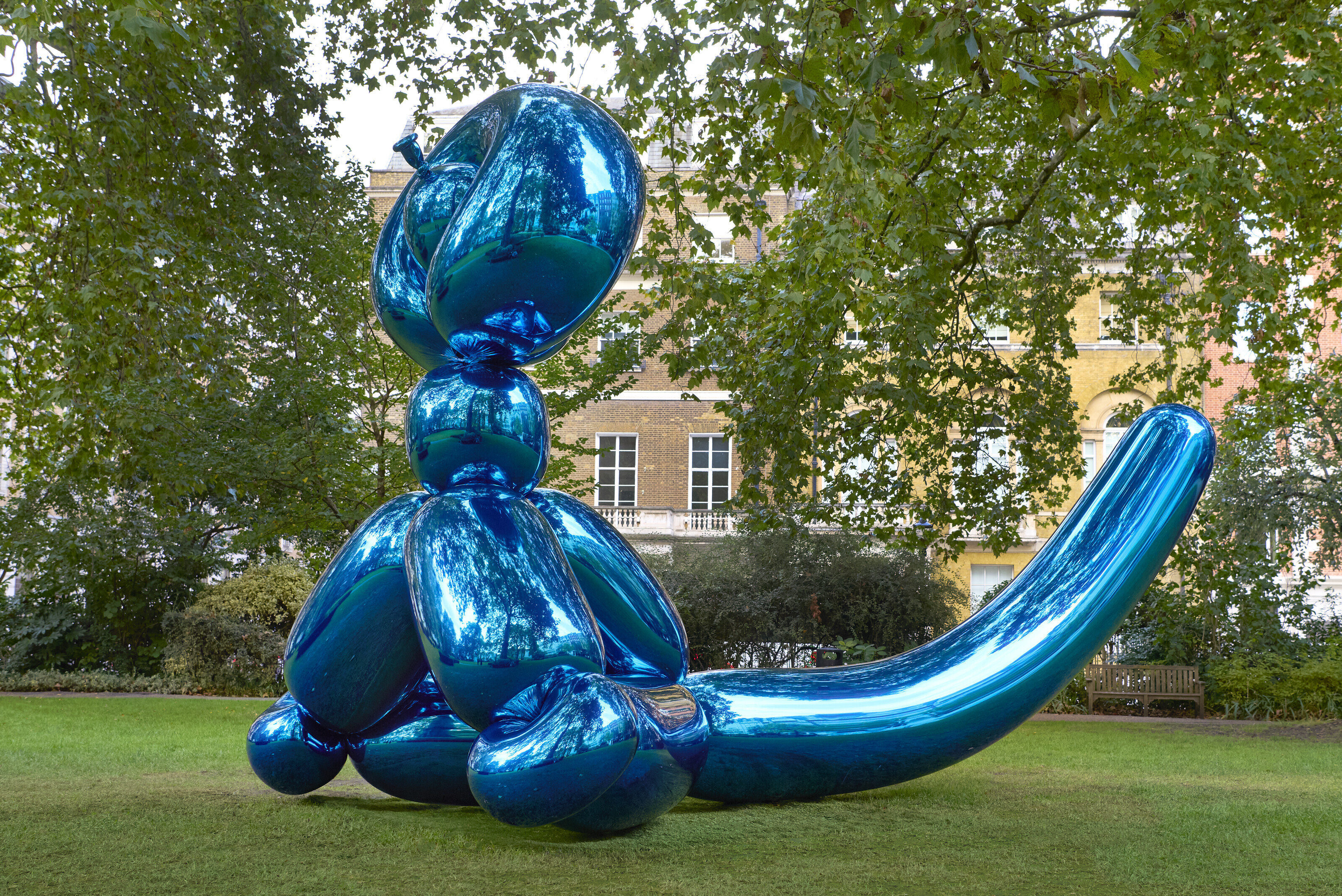 Jeff Koons, Balloon Monkey (Blue), 2006-13, offered in the 20th/21st Century: London Evening Sale on 9 October 2024 at Christie's in London