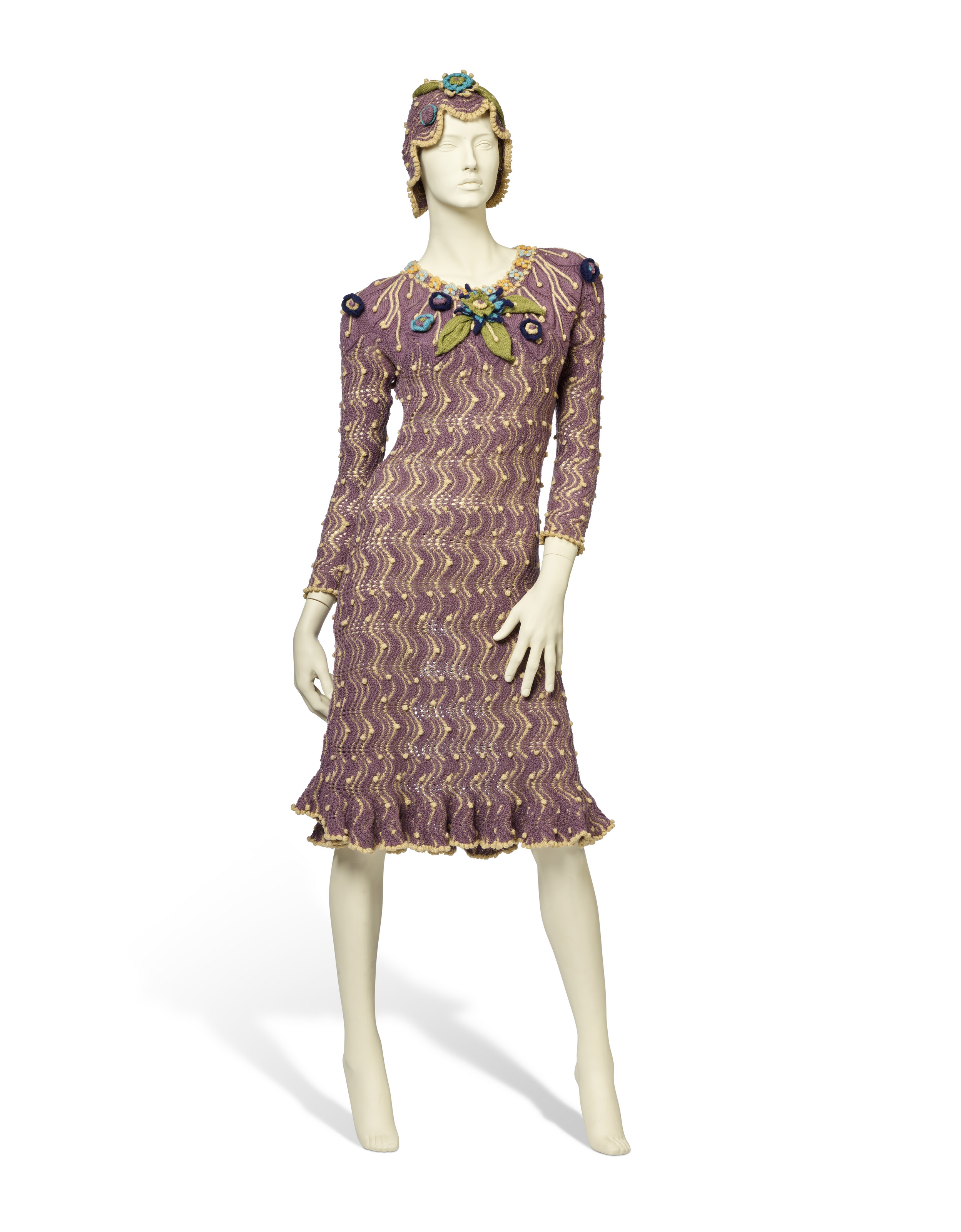 vivienne westwood crochet dress Does anyone know a pattern for this? Or what kind of stitch I need for each  part of the dress? Vivienne Westwood fall 1993 : r/crochetpatterns