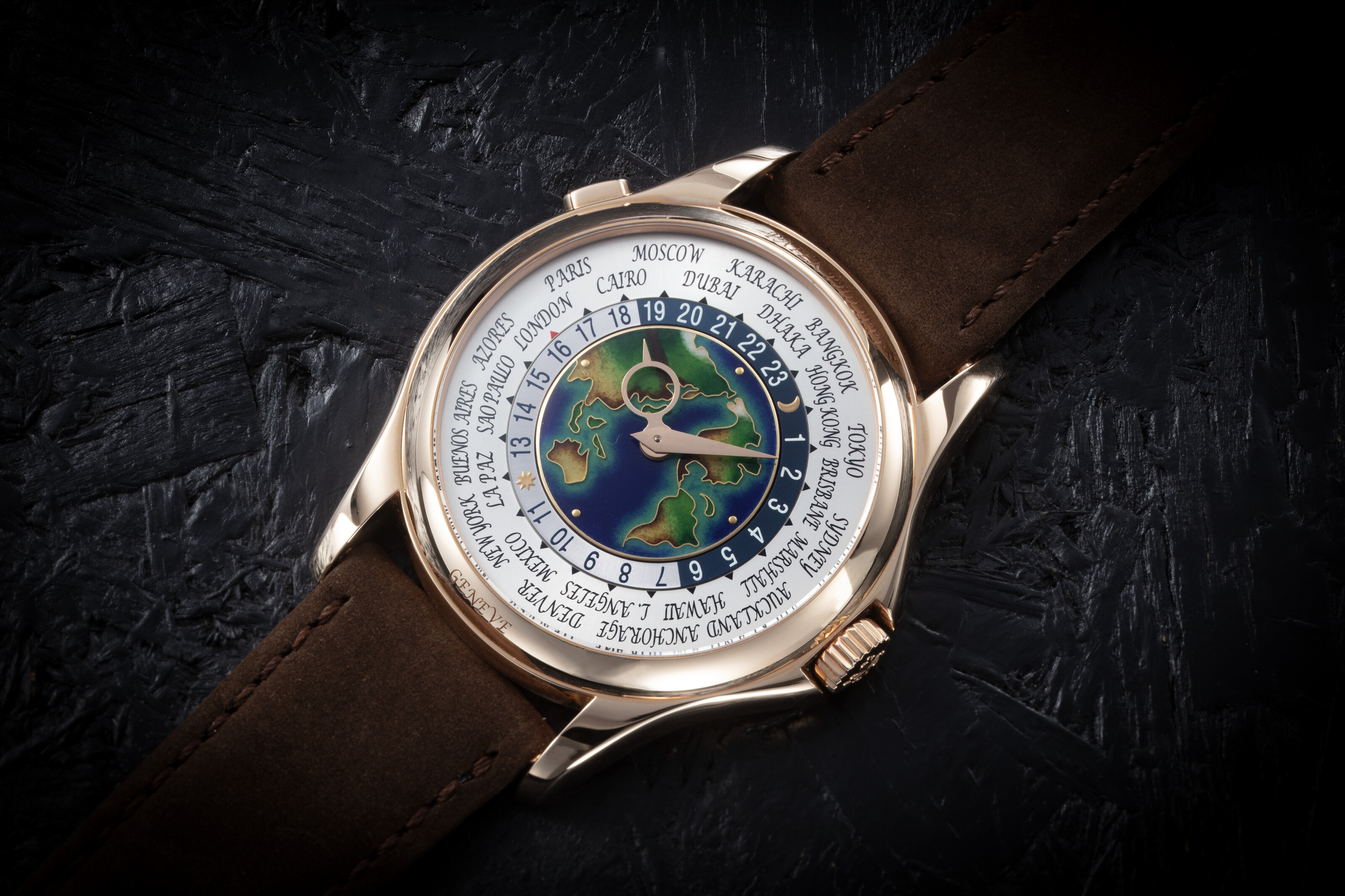 PATEK PHILIPPE, 5131R-010, A FINE AND ATTRACTIVE WORLD TIME