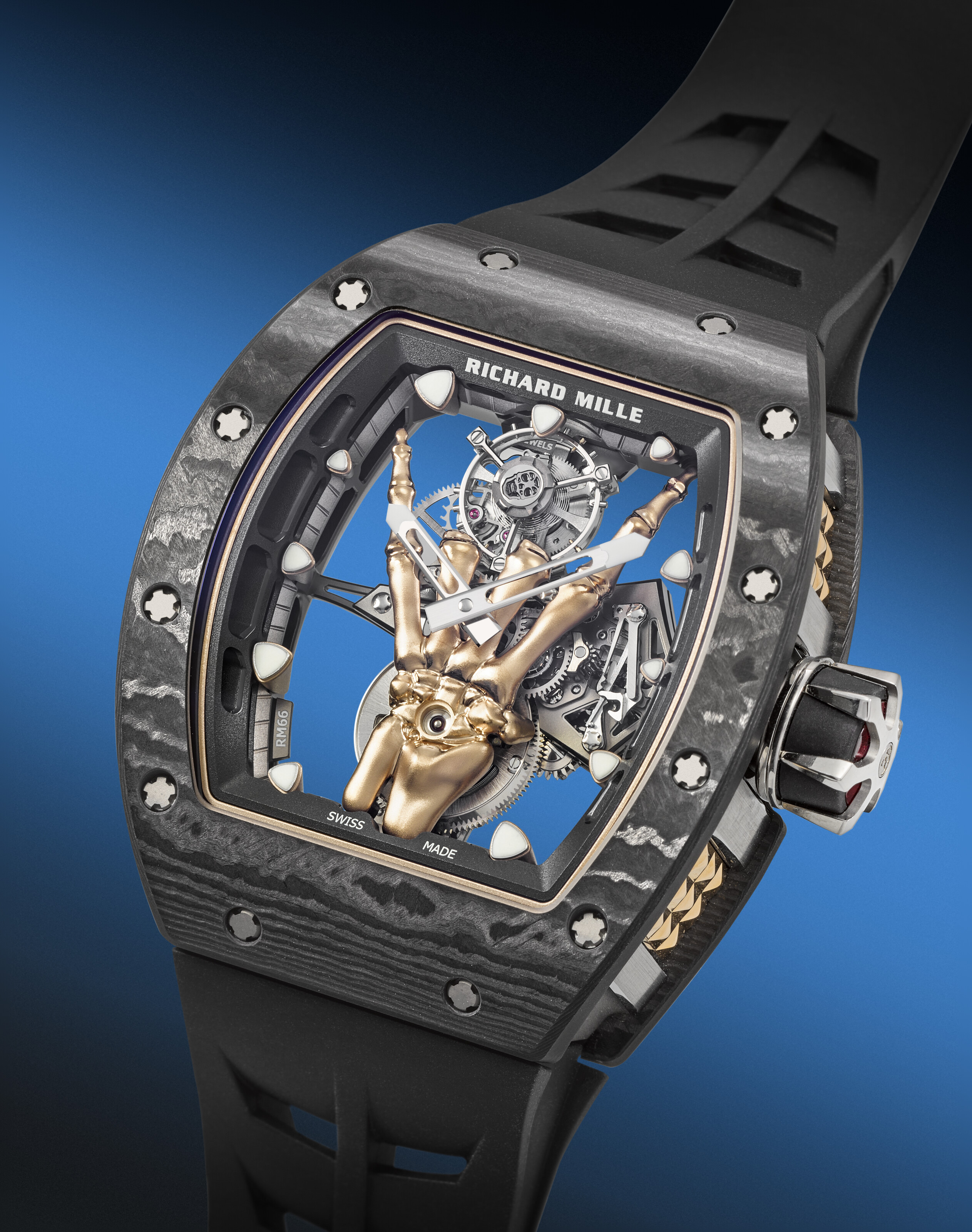 RICHARD MILLE. AN EXTRAORDINARY CARBON TPT®, TITANIUM AND 18K RED