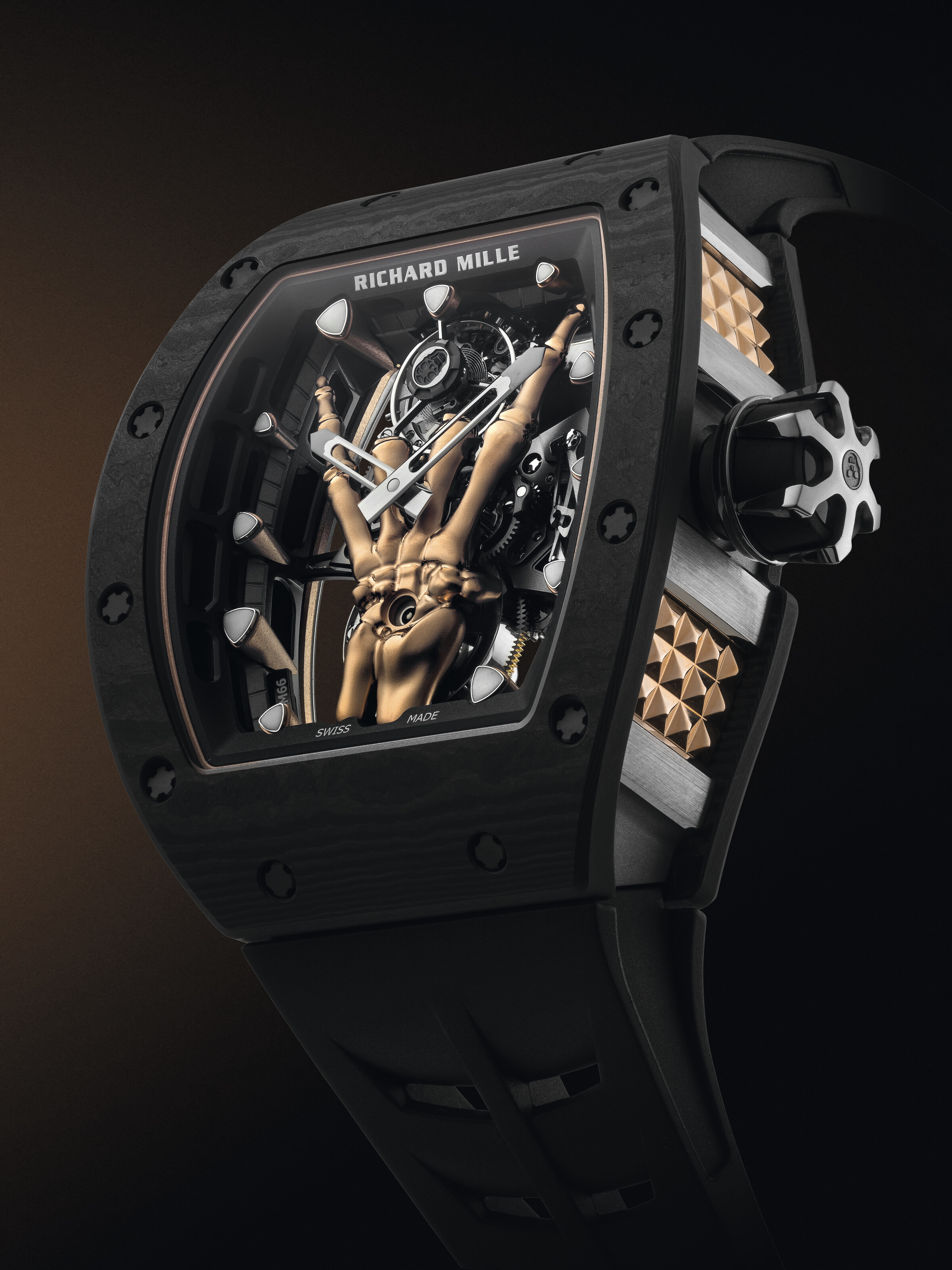 RICHARD MILLE. AN EXTRAORDINARY CARBON TPT®, TITANIUM AND 18K RED