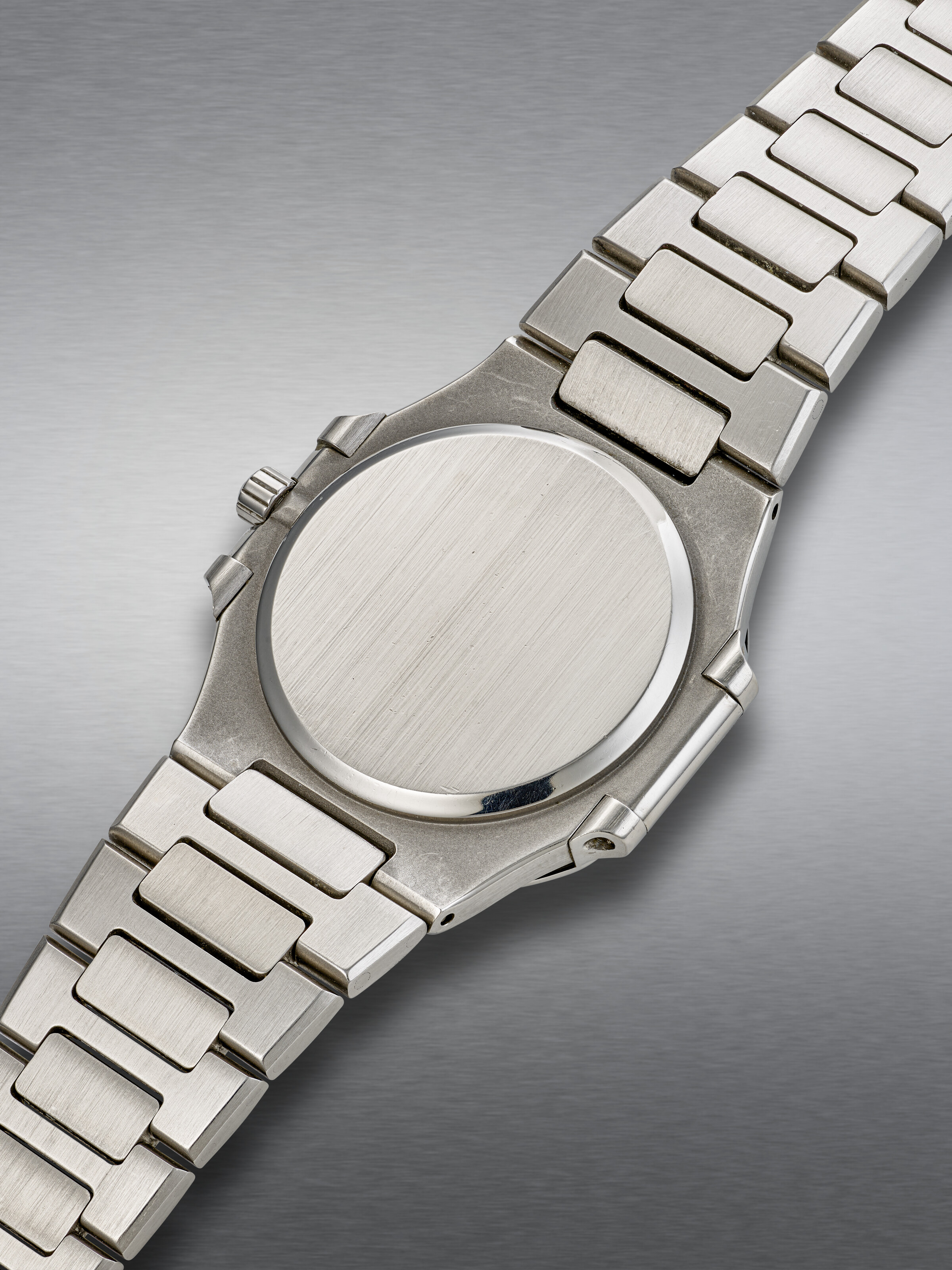 PATEK PHILIPPE, STAINLESS STEEL 'NAUTILUS', 3900, Christie's